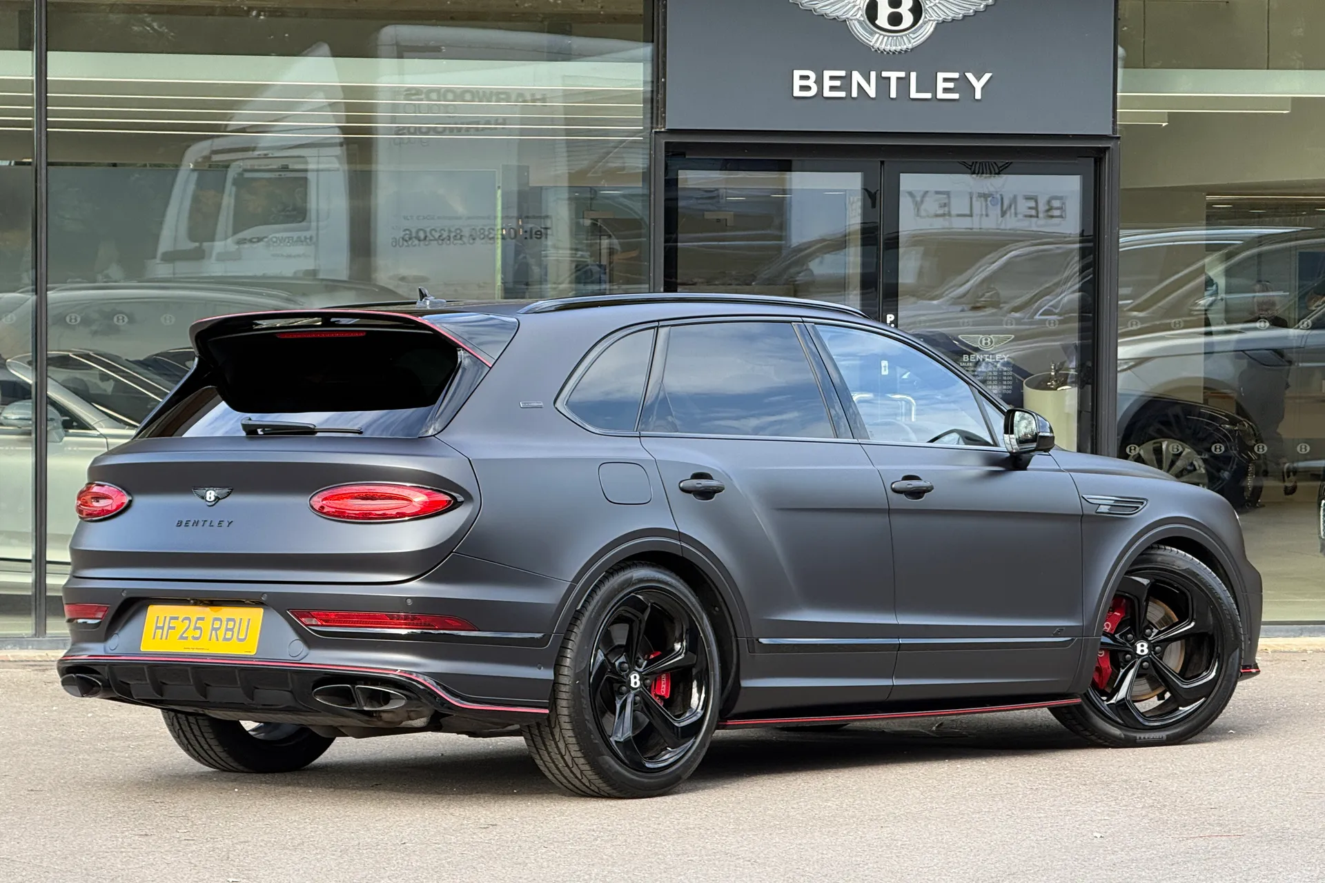 Bentley BENTAYGA thumbnail image number 7