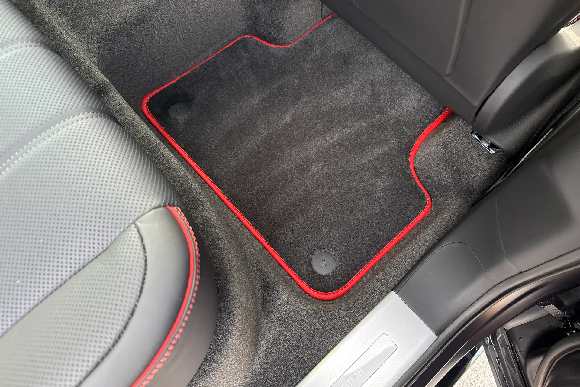 Bentley BENTAYGA thumbnail image number 34