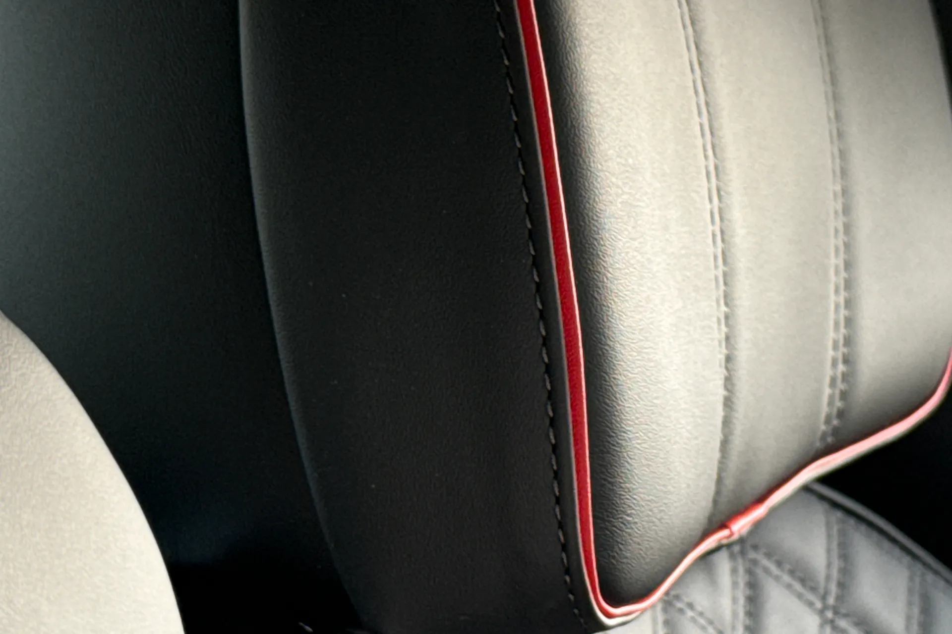 Bentley BENTAYGA thumbnail image number 41