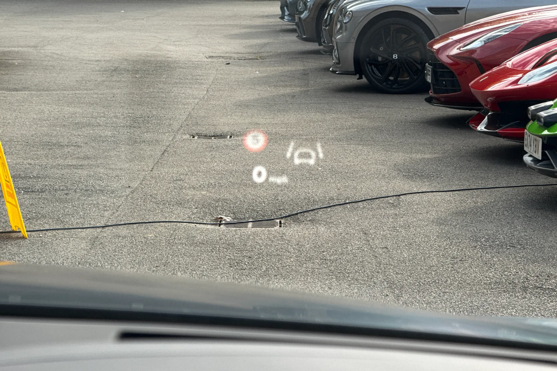 Bentley BENTAYGA thumbnail image number 56