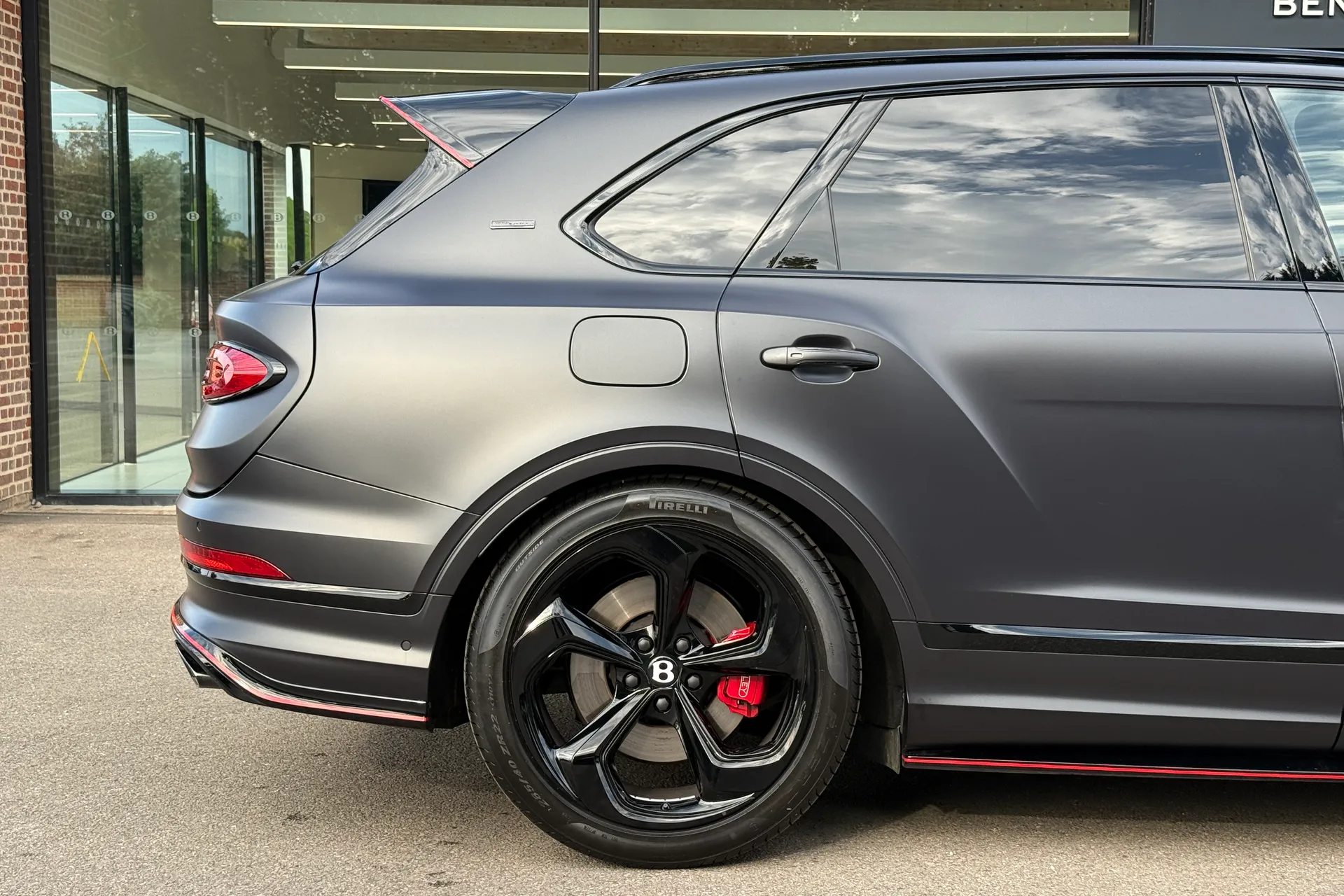 Bentley BENTAYGA thumbnail image number 18