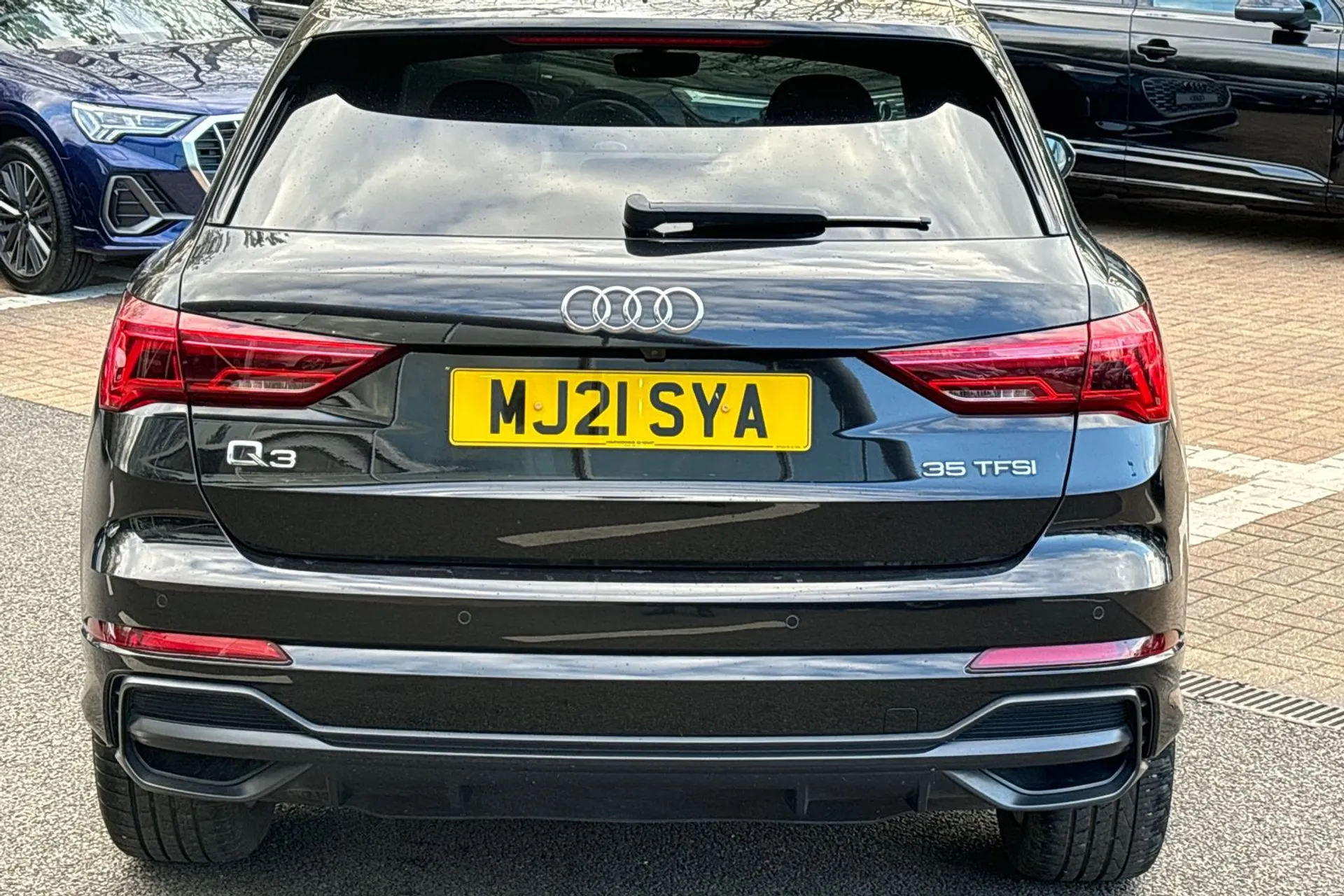 Audi Q3 thumbnail image number 8