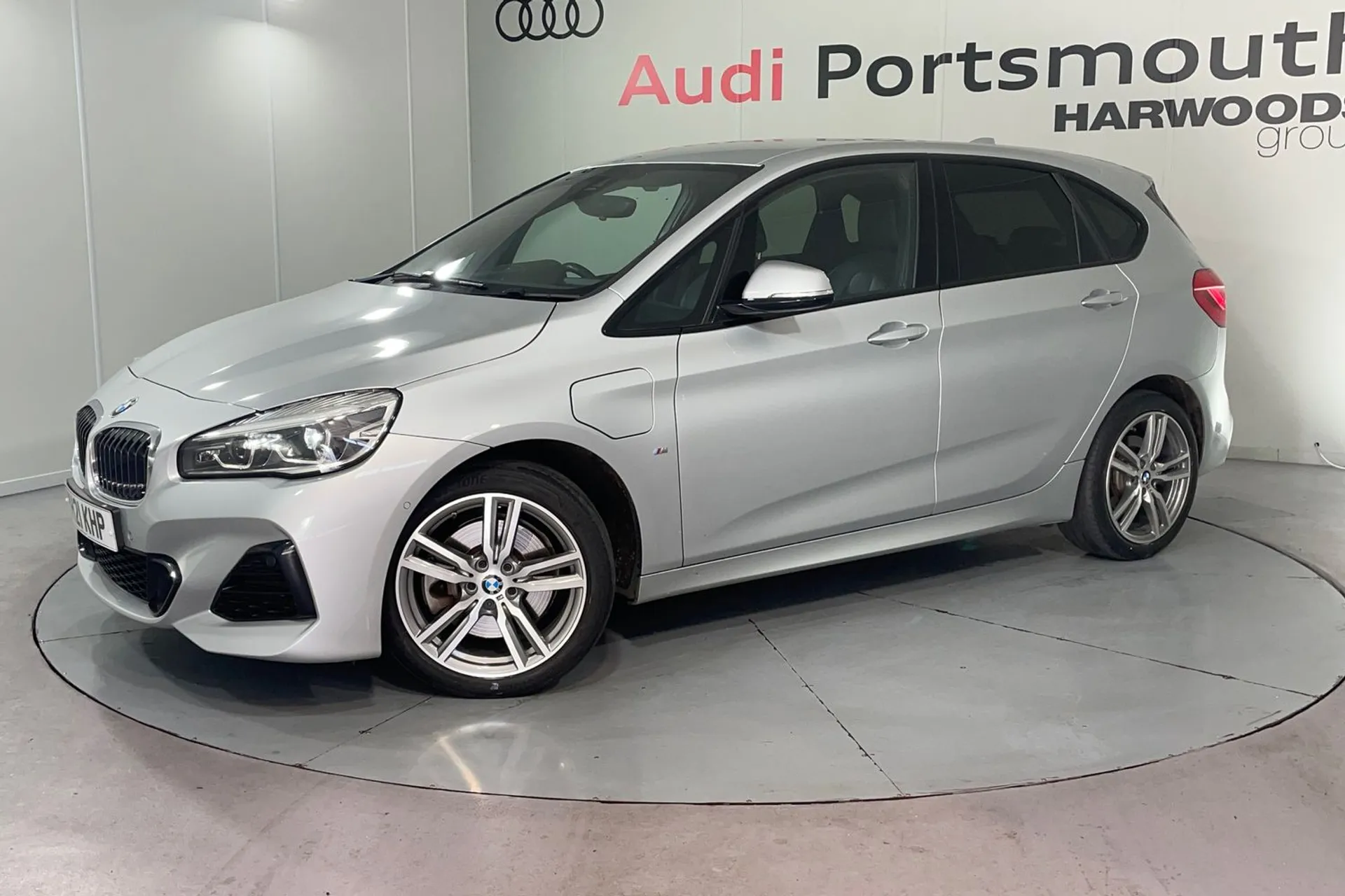 BMW 2 SERIES thumbnail image number 11