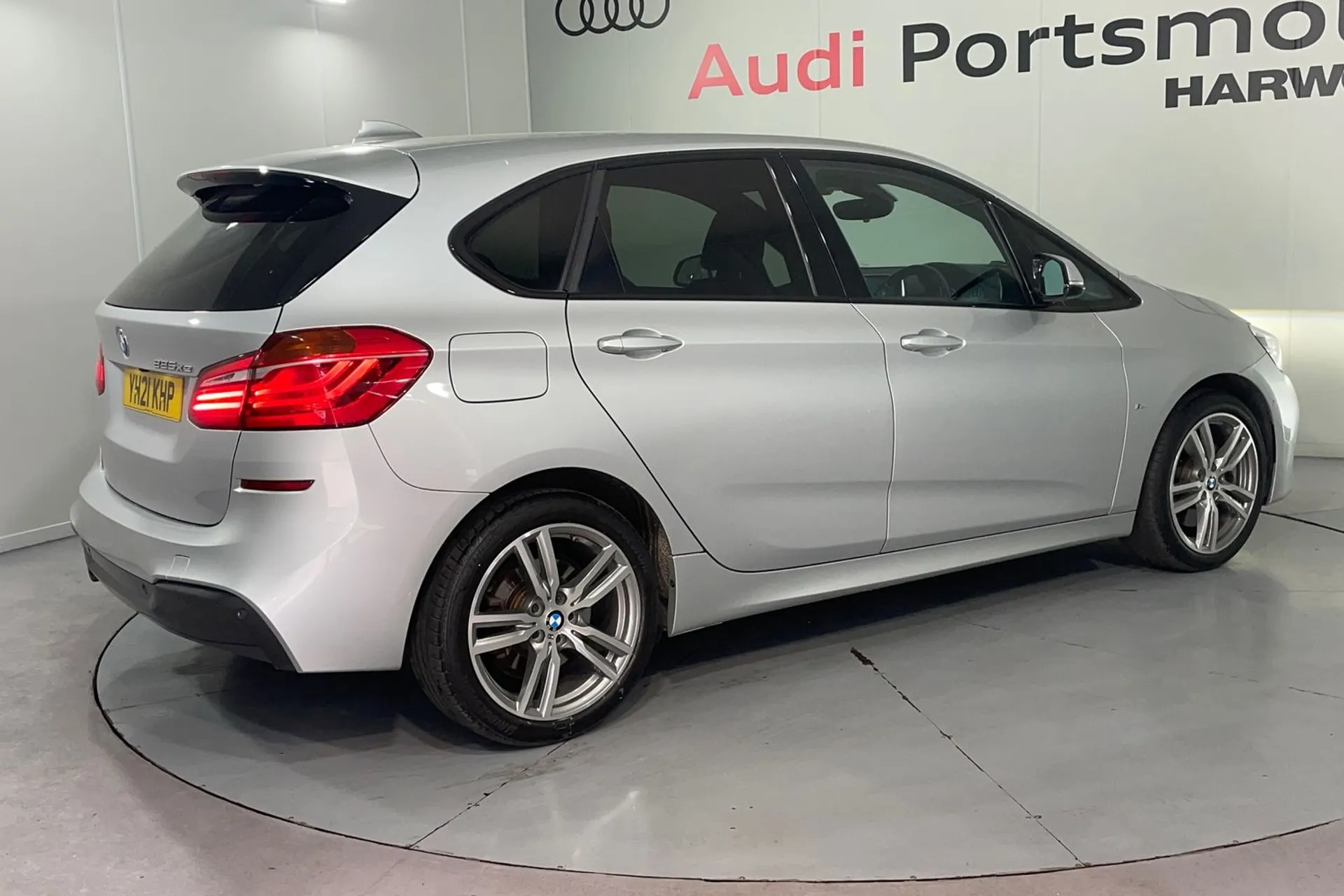 BMW 2 SERIES thumbnail image number 7