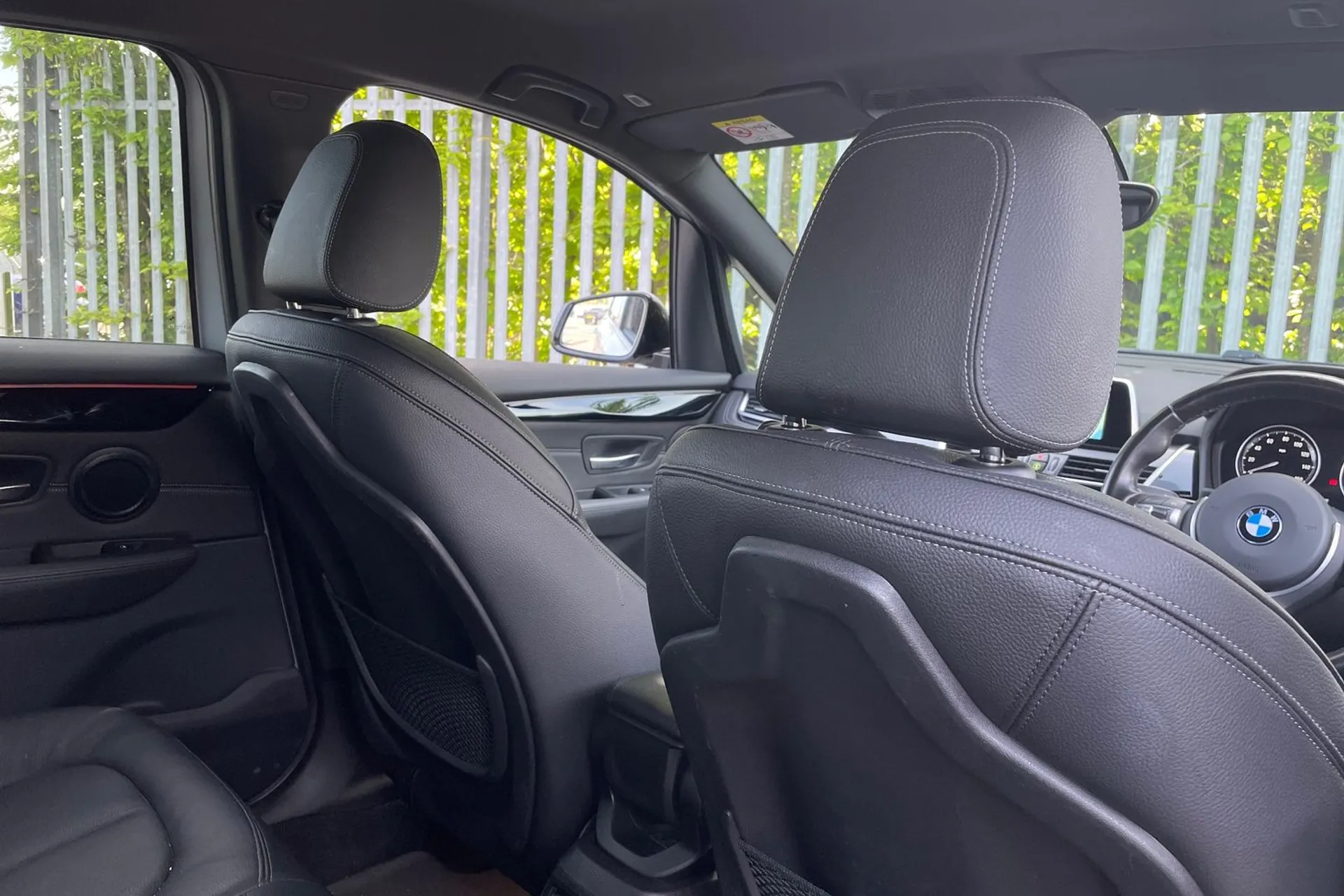 BMW 2 SERIES thumbnail image number 23