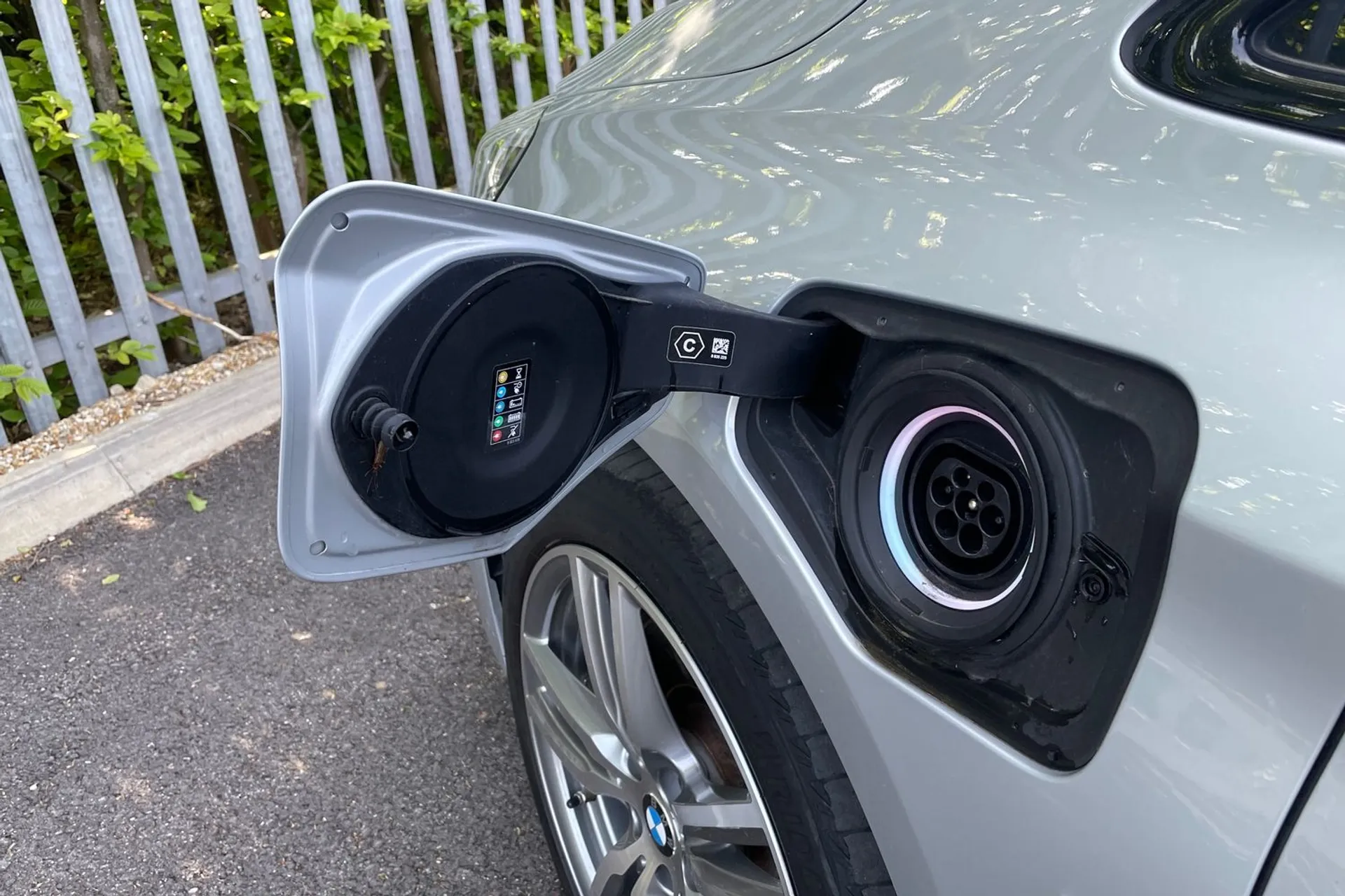 BMW 2 SERIES thumbnail image number 24