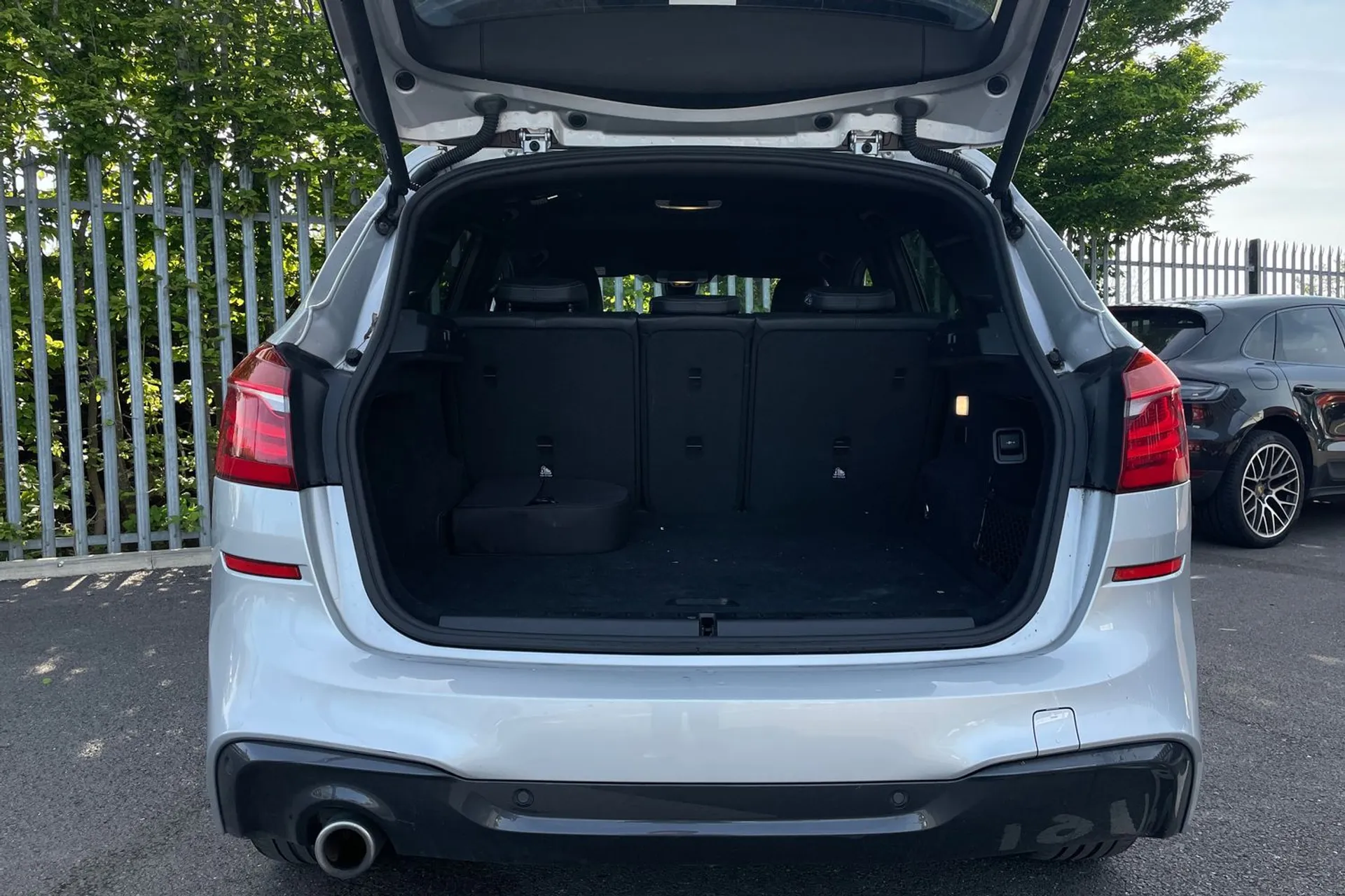 BMW 2 SERIES thumbnail image number 19