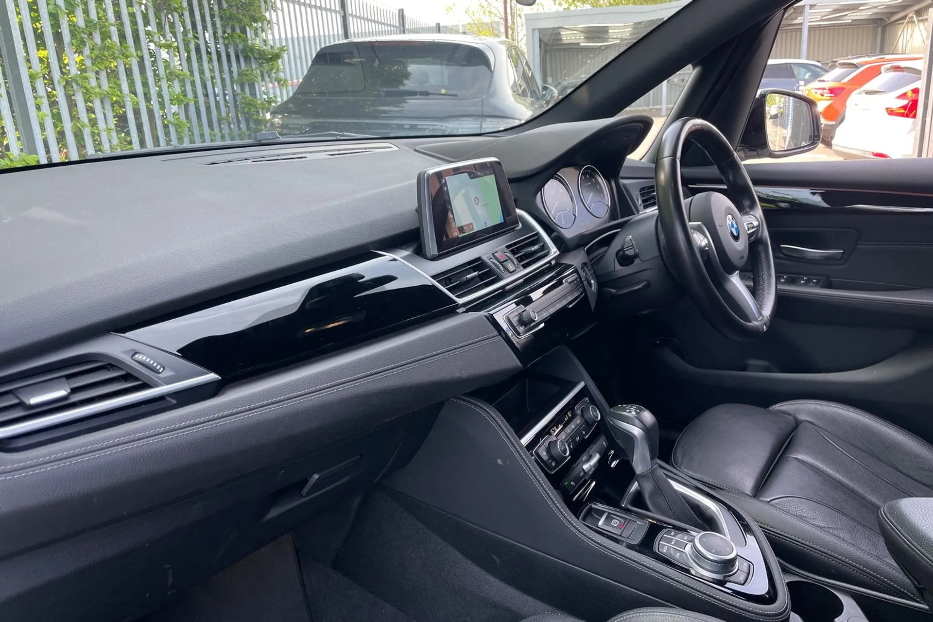 BMW 2 SERIES thumbnail image number 27