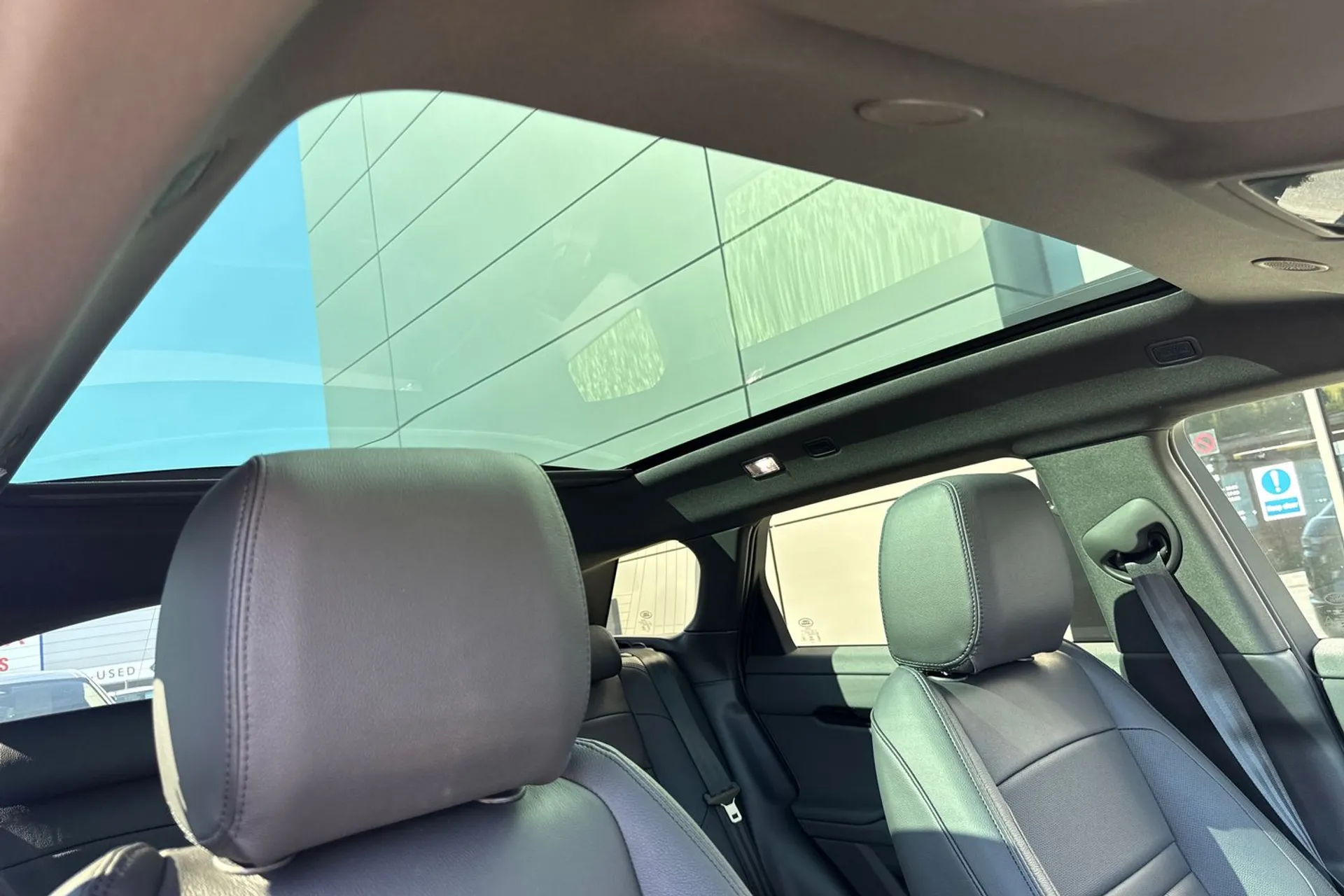 LAND ROVER RANGE ROVER EVOQUE thumbnail image number 9