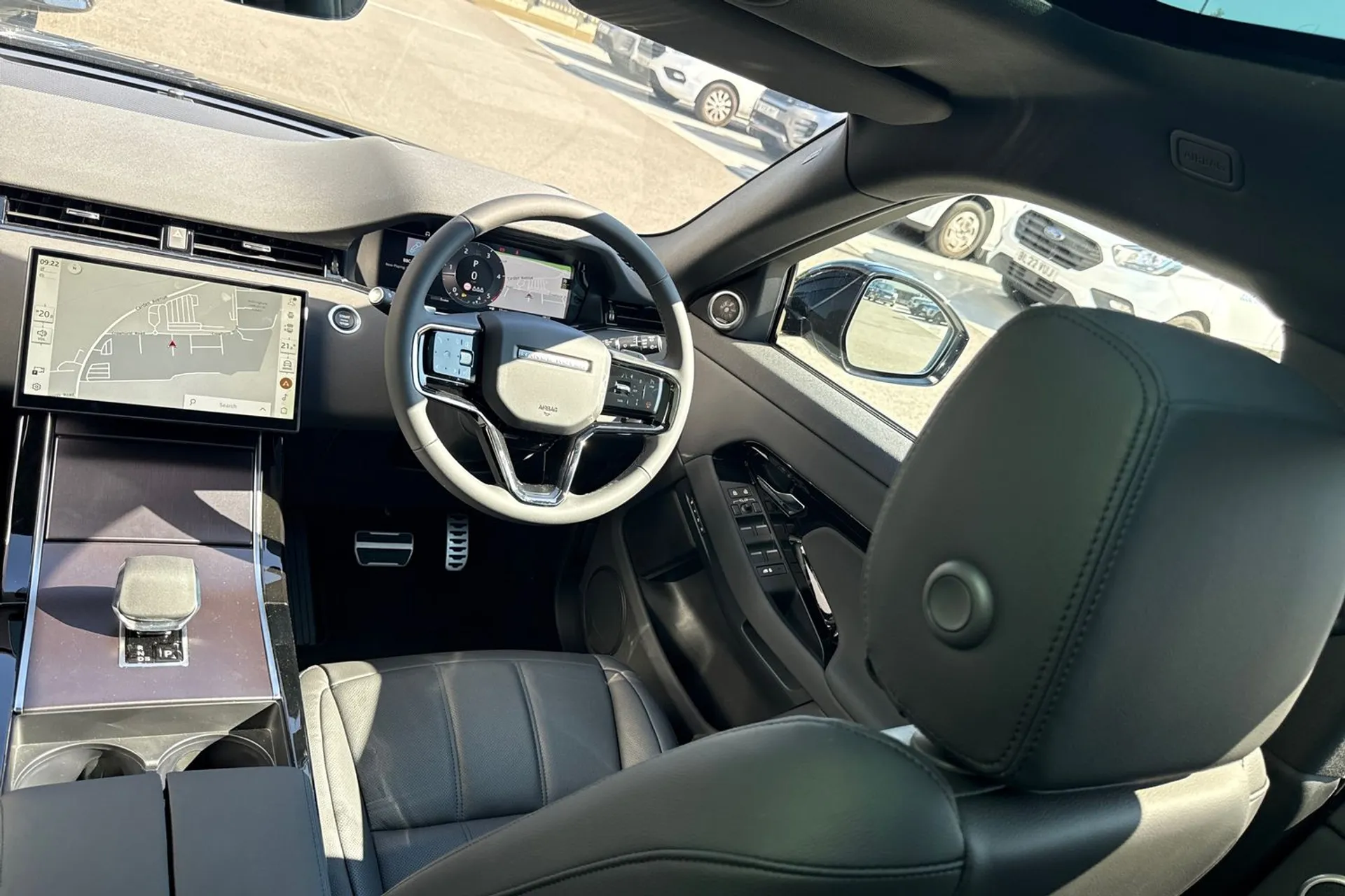 LAND ROVER RANGE ROVER EVOQUE thumbnail image number 40