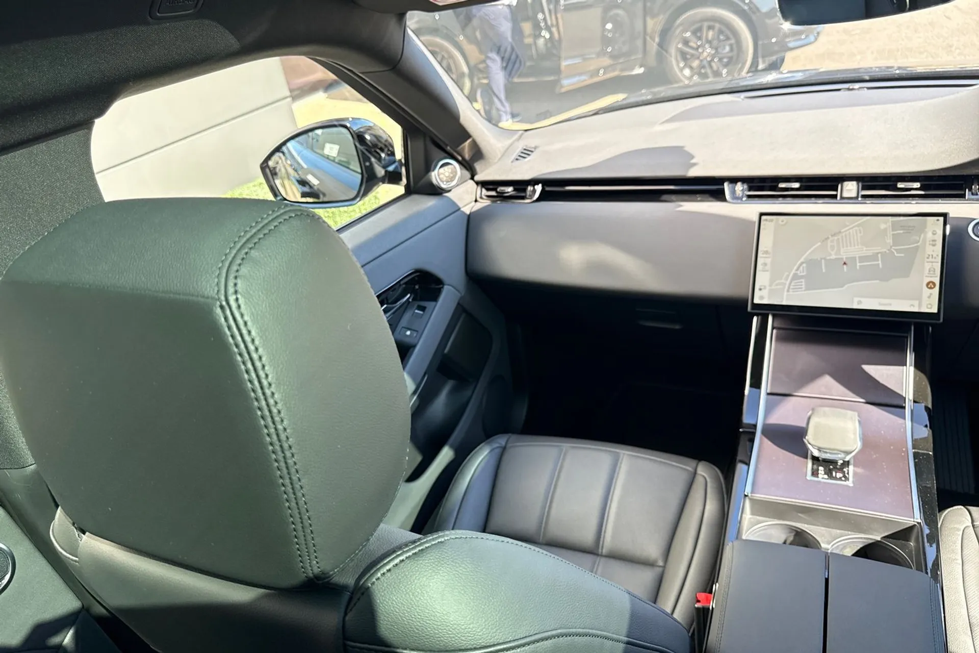 LAND ROVER RANGE ROVER EVOQUE thumbnail image number 39