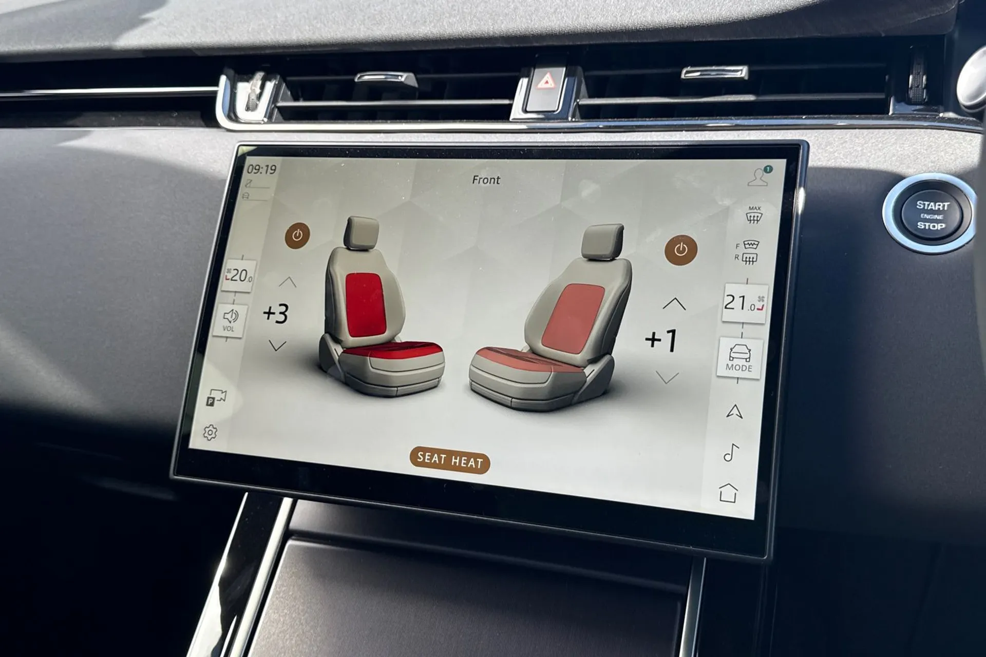 LAND ROVER RANGE ROVER EVOQUE thumbnail image number 18