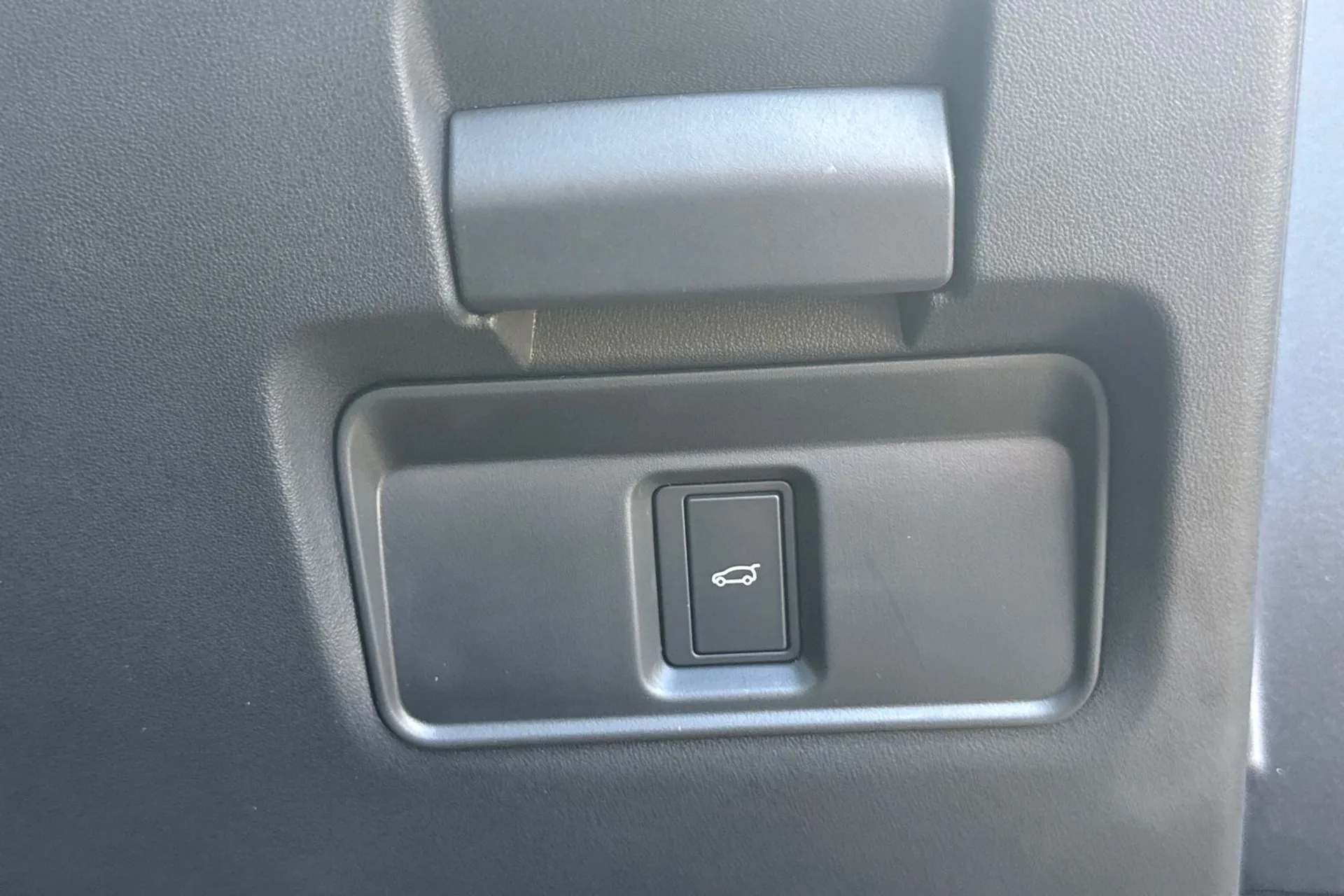 LAND ROVER RANGE ROVER EVOQUE thumbnail image number 31