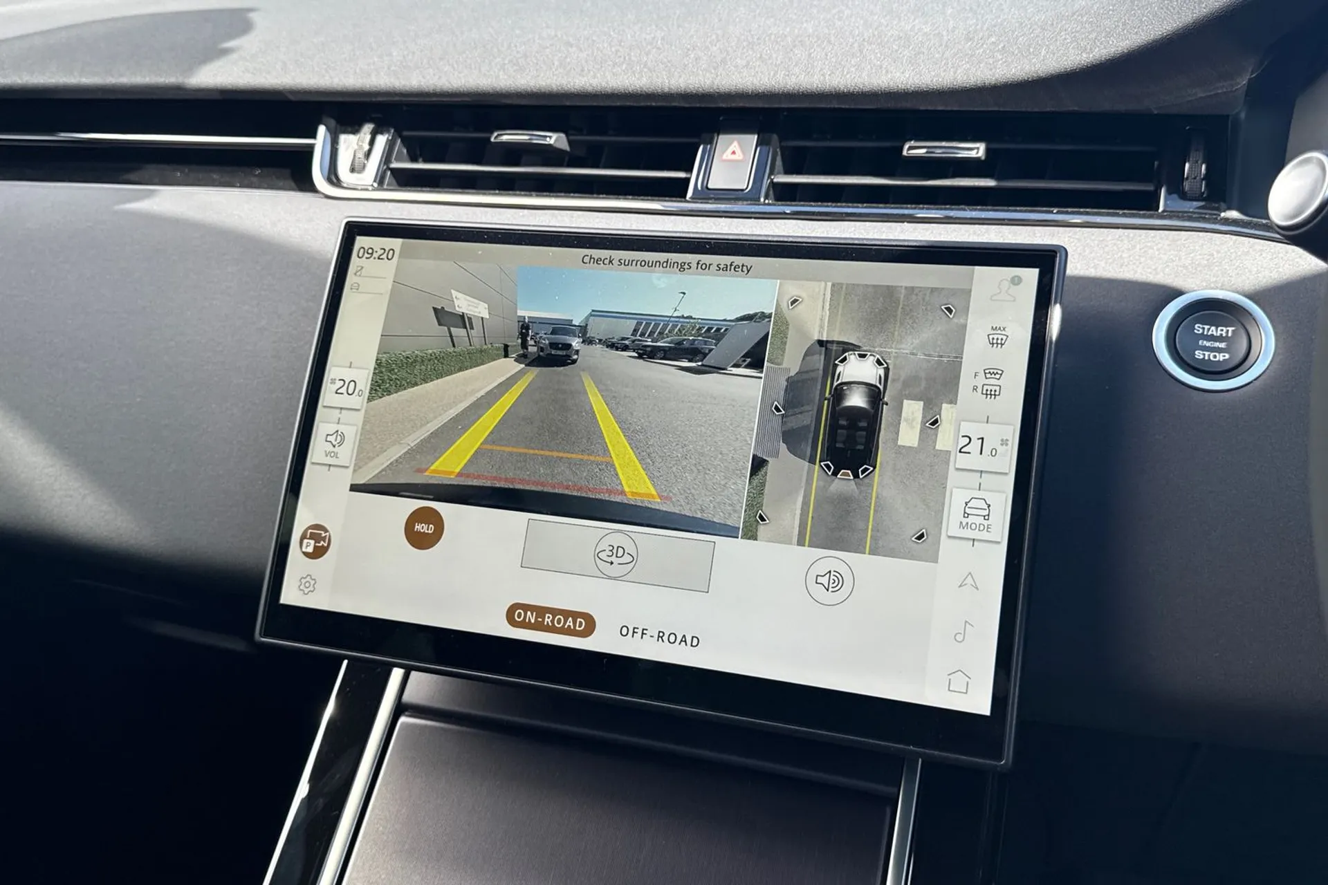 LAND ROVER RANGE ROVER EVOQUE thumbnail image number 4