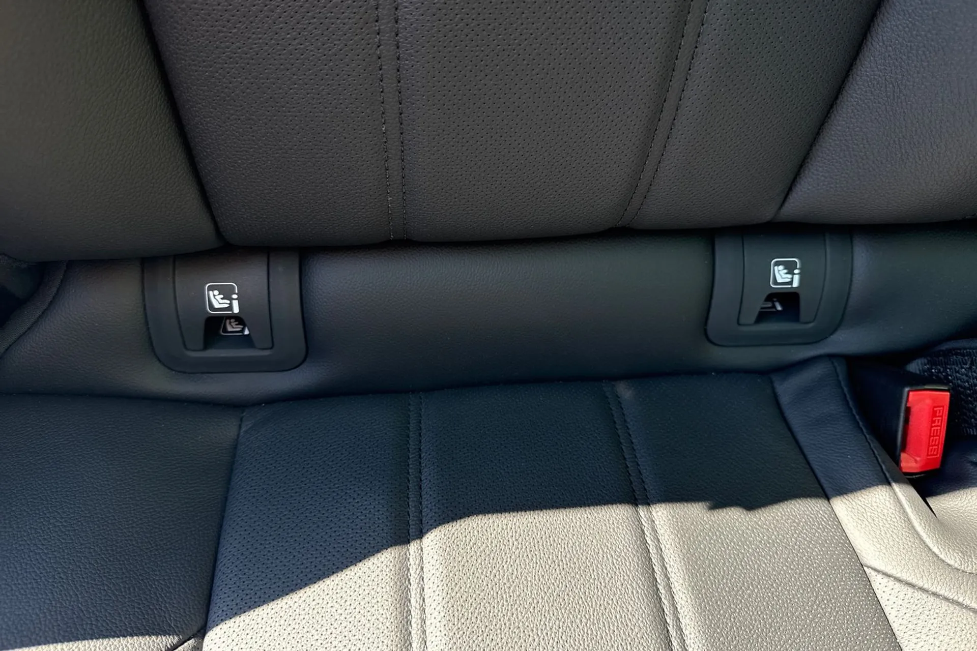 LAND ROVER RANGE ROVER EVOQUE thumbnail image number 33