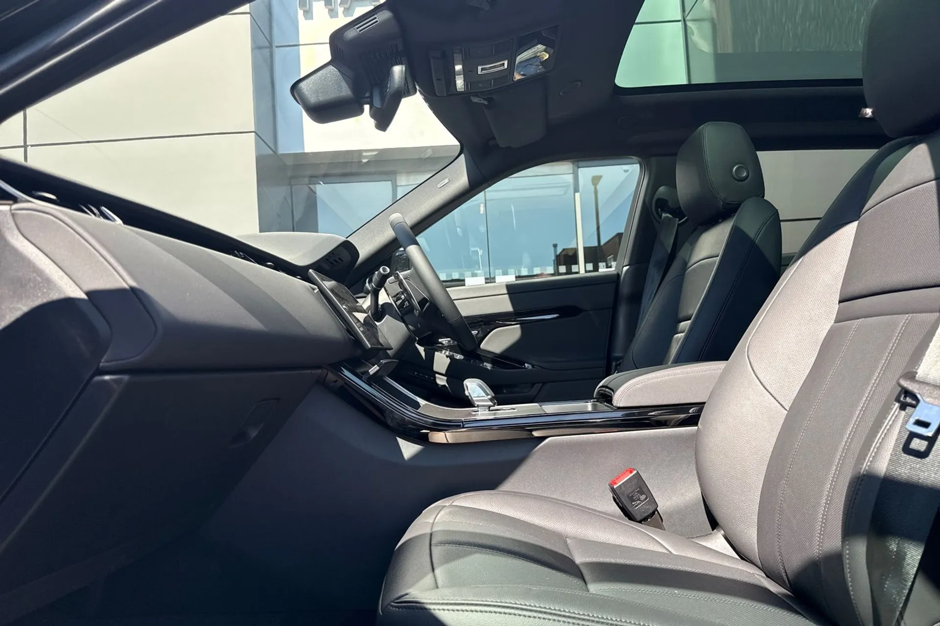 LAND ROVER RANGE ROVER EVOQUE thumbnail image number 35