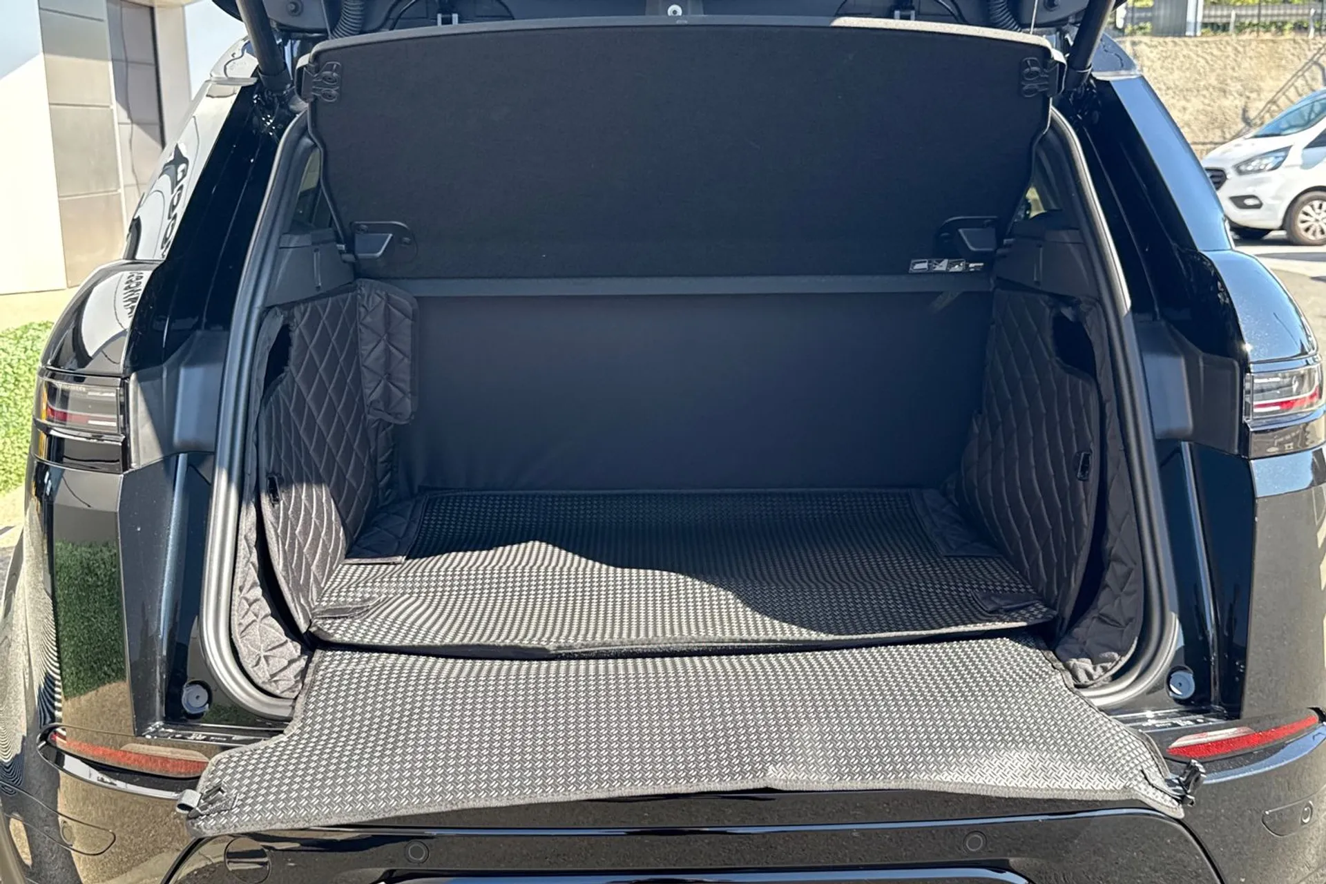 LAND ROVER RANGE ROVER EVOQUE thumbnail image number 29