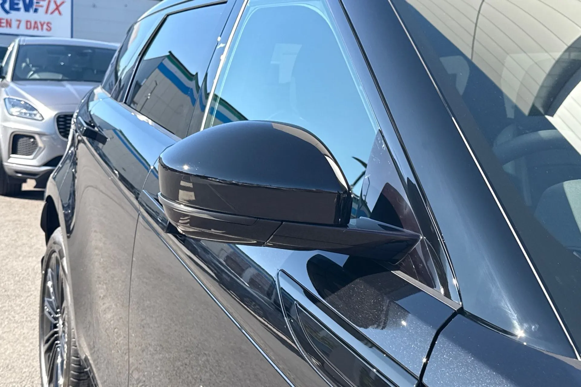 LAND ROVER RANGE ROVER EVOQUE thumbnail image number 26