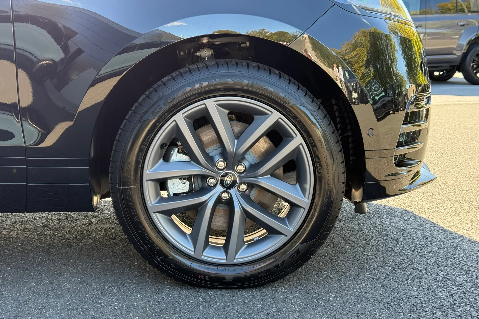 LAND ROVER RANGE ROVER VELAR thumbnail image number 8