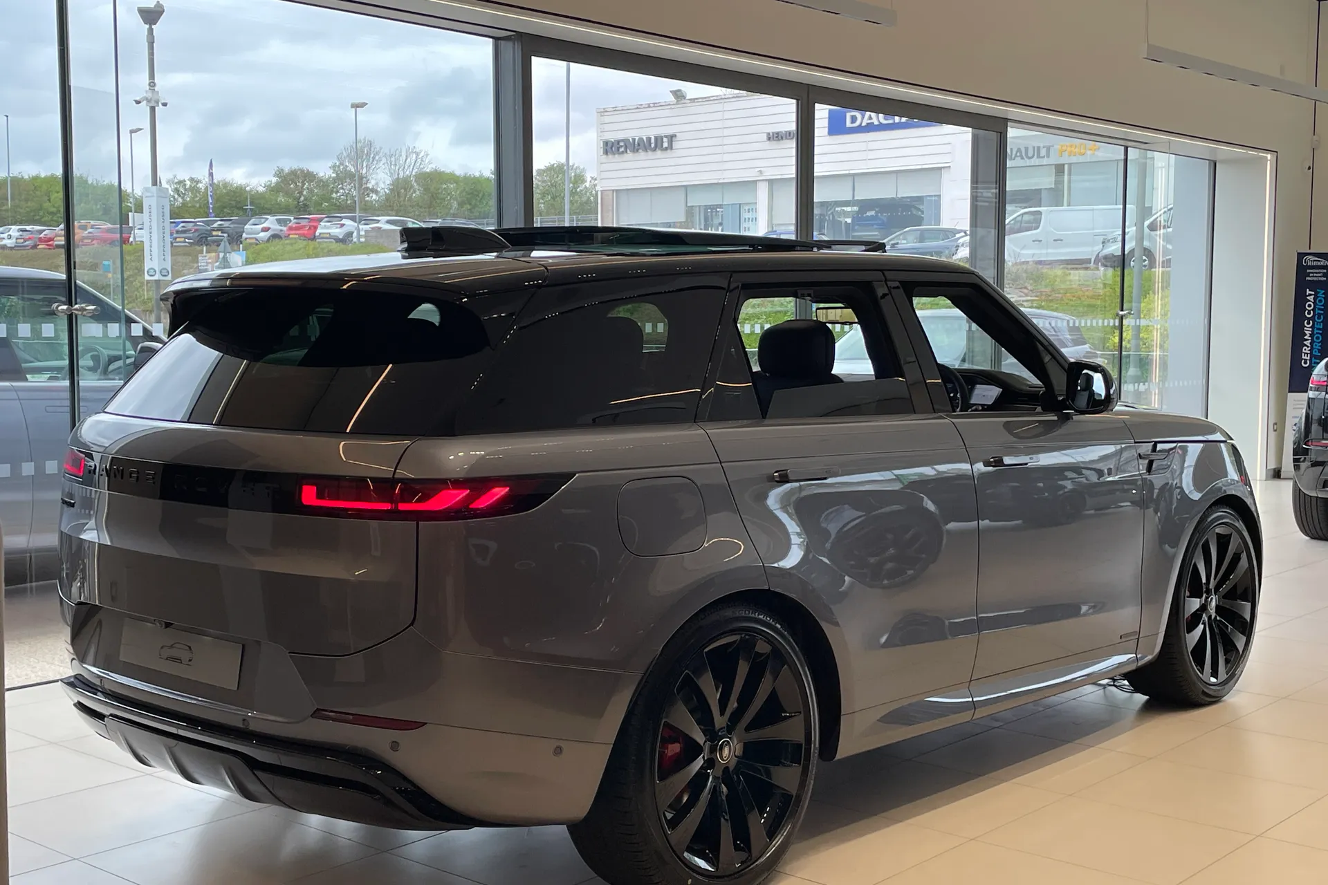 LAND ROVER RANGE ROVER SPORT thumbnail image number 8