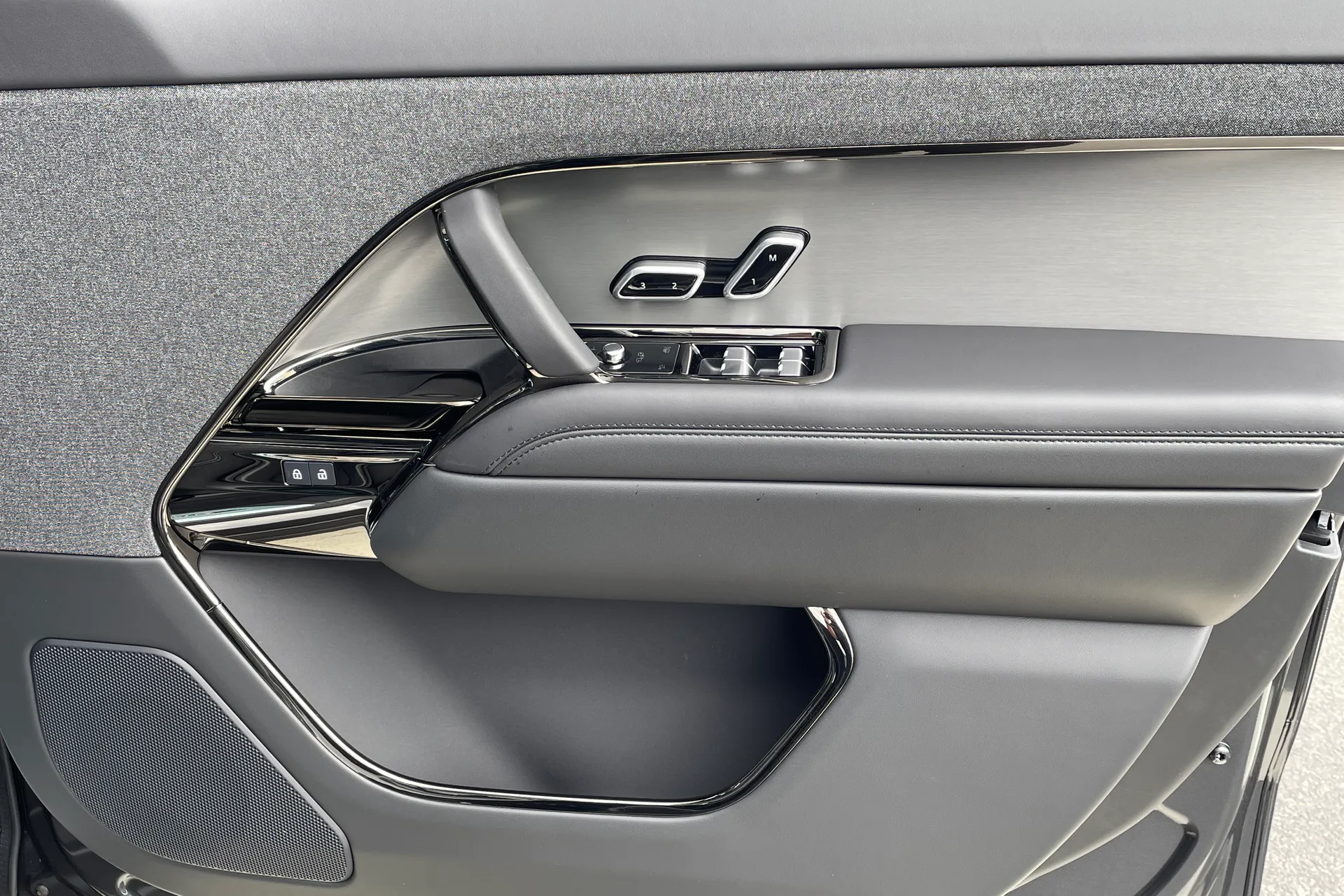 LAND ROVER RANGE ROVER SPORT thumbnail image number 20