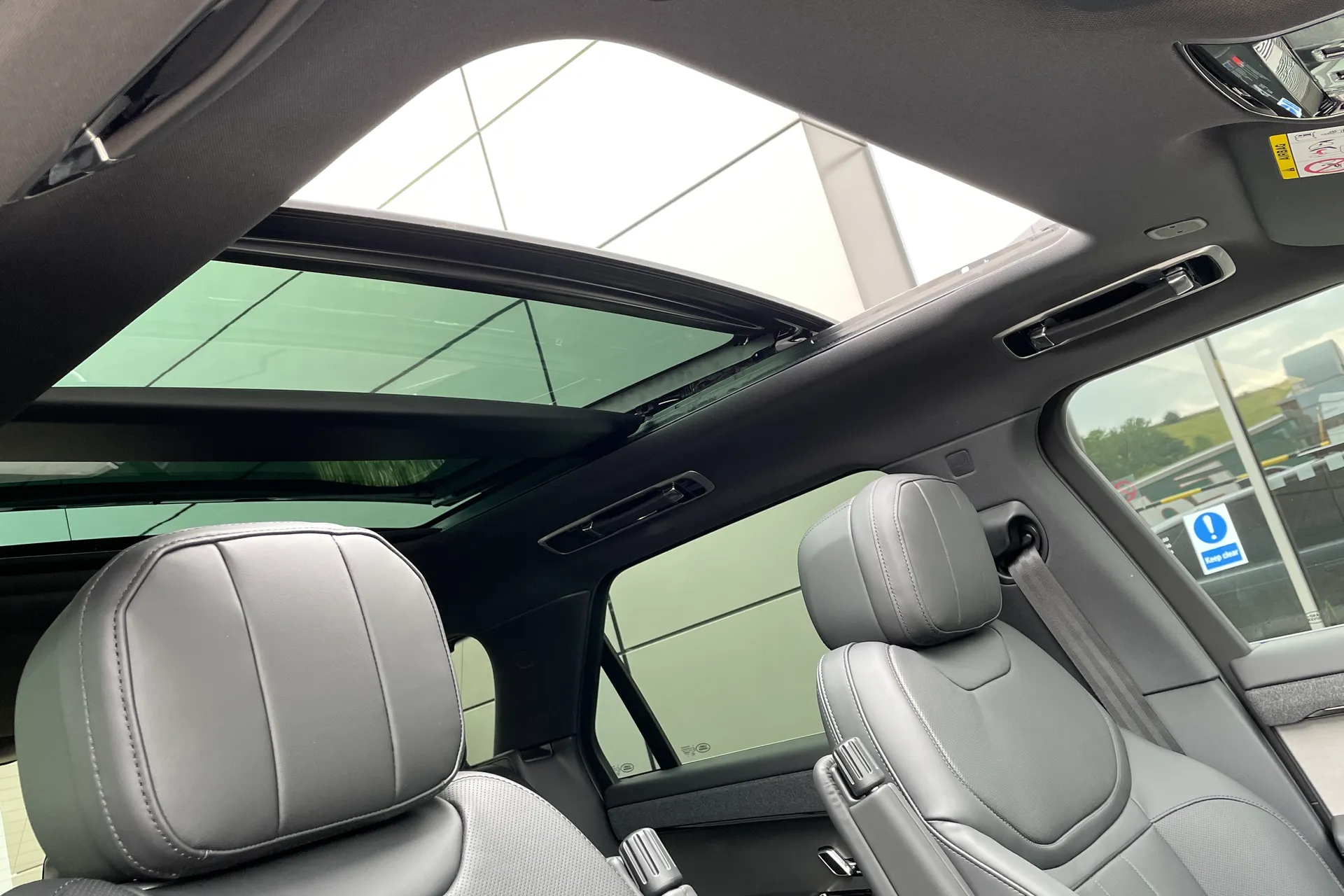 LAND ROVER RANGE ROVER SPORT thumbnail image number 13