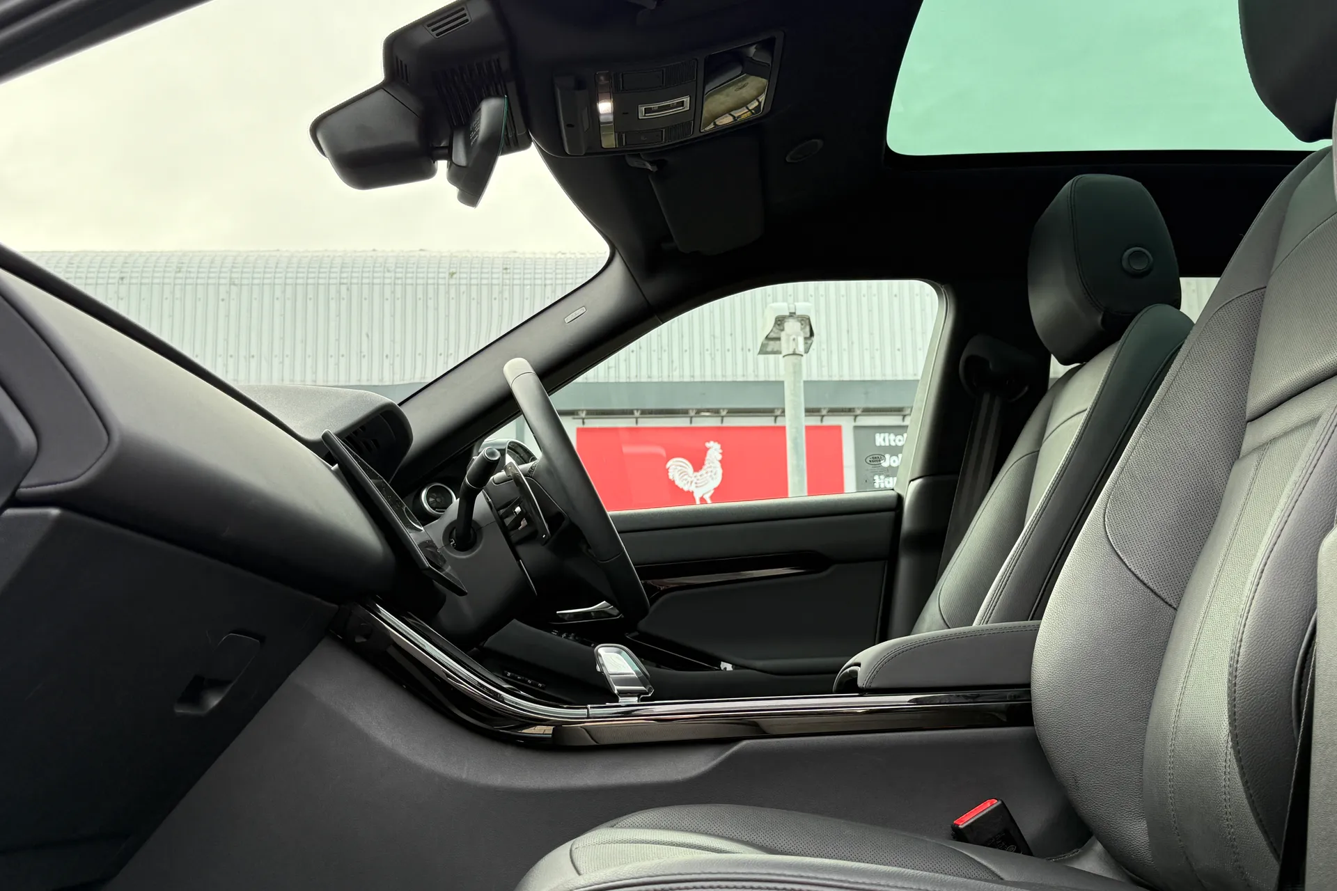 LAND ROVER RANGE ROVER EVOQUE thumbnail image number 45