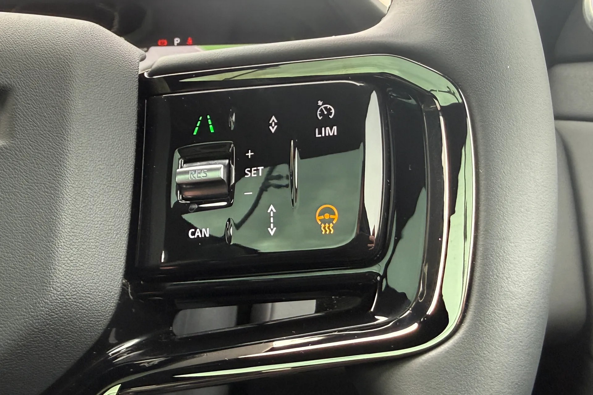 LAND ROVER RANGE ROVER EVOQUE thumbnail image number 29