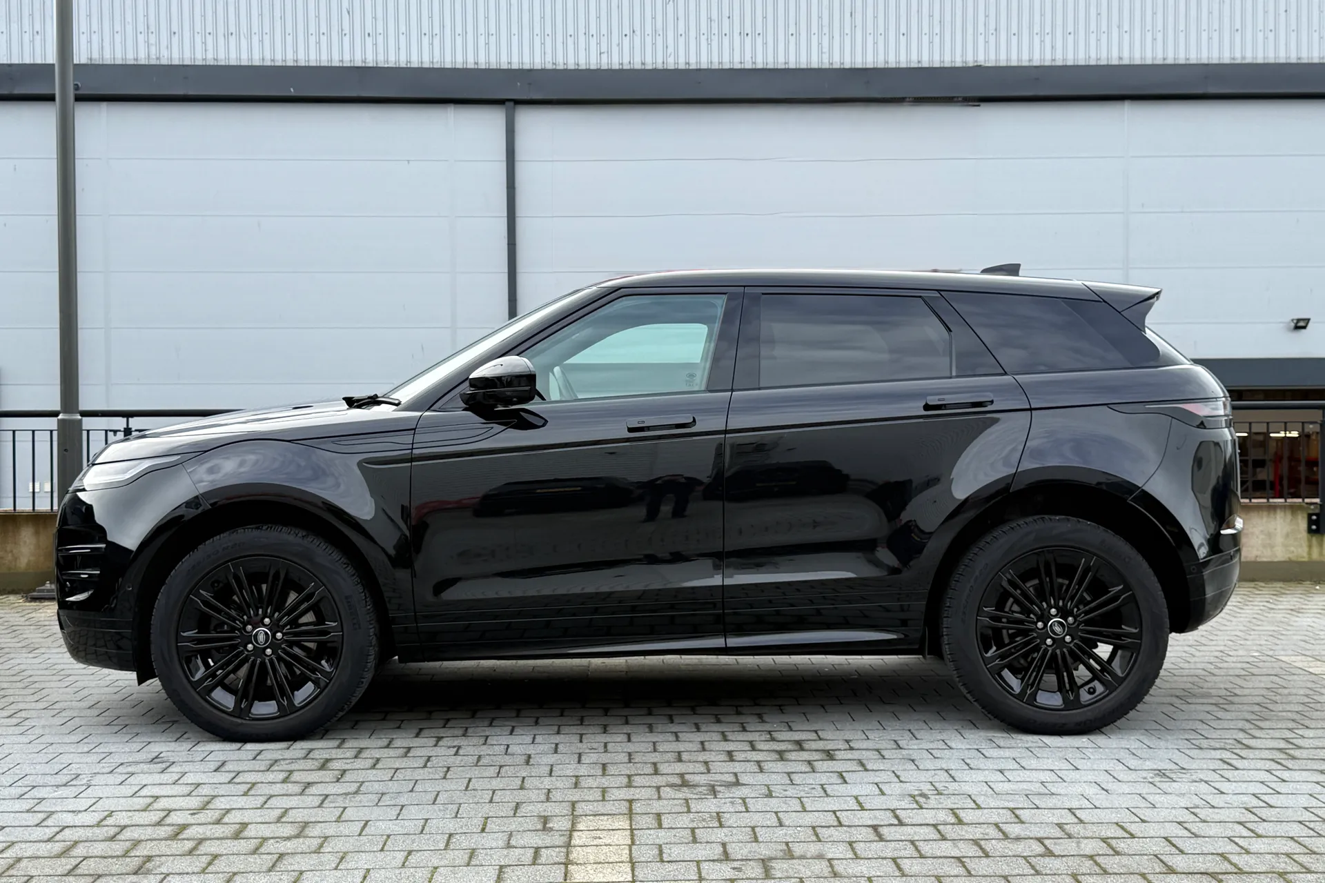 LAND ROVER RANGE ROVER EVOQUE thumbnail image number 6