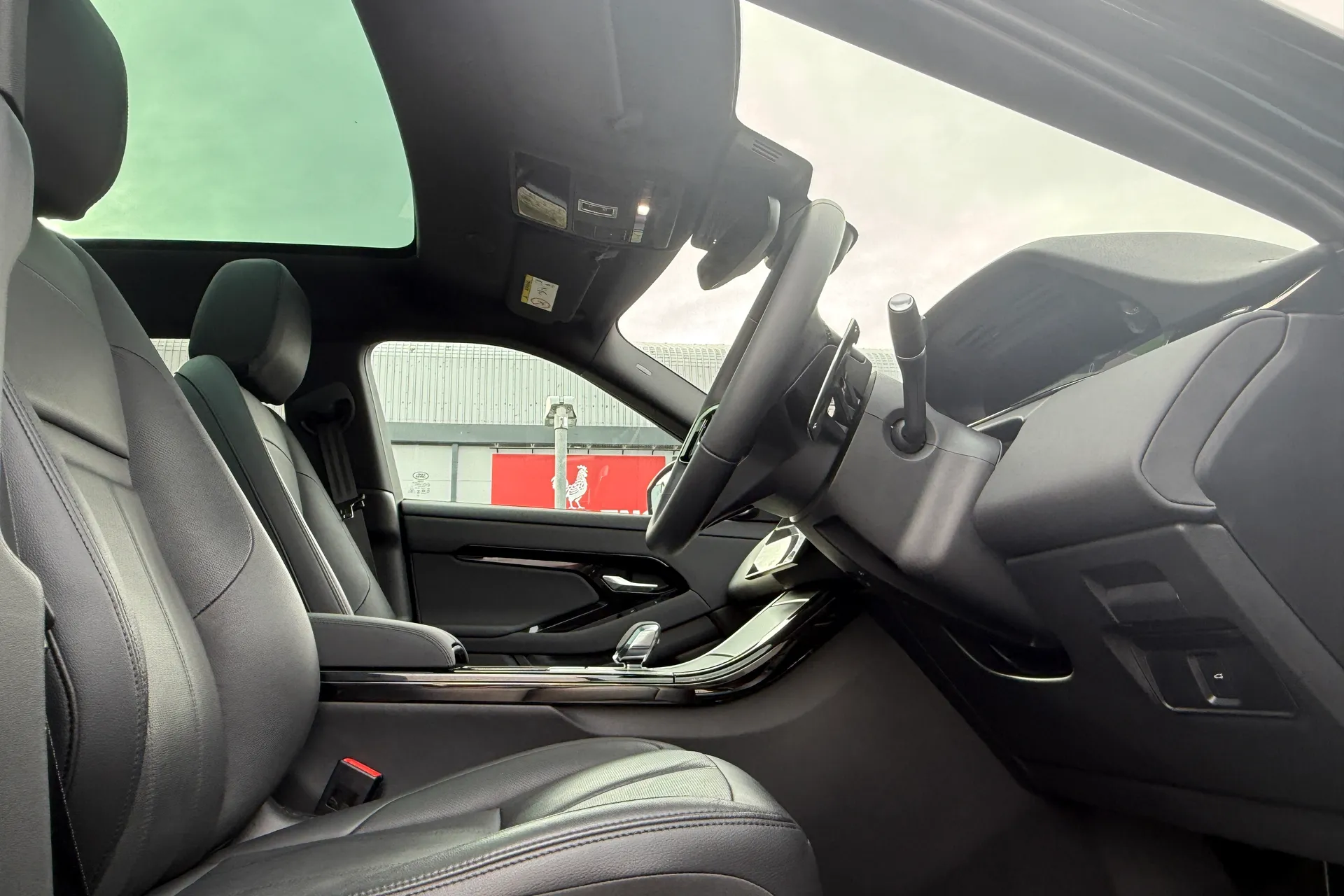 LAND ROVER RANGE ROVER EVOQUE thumbnail image number 16