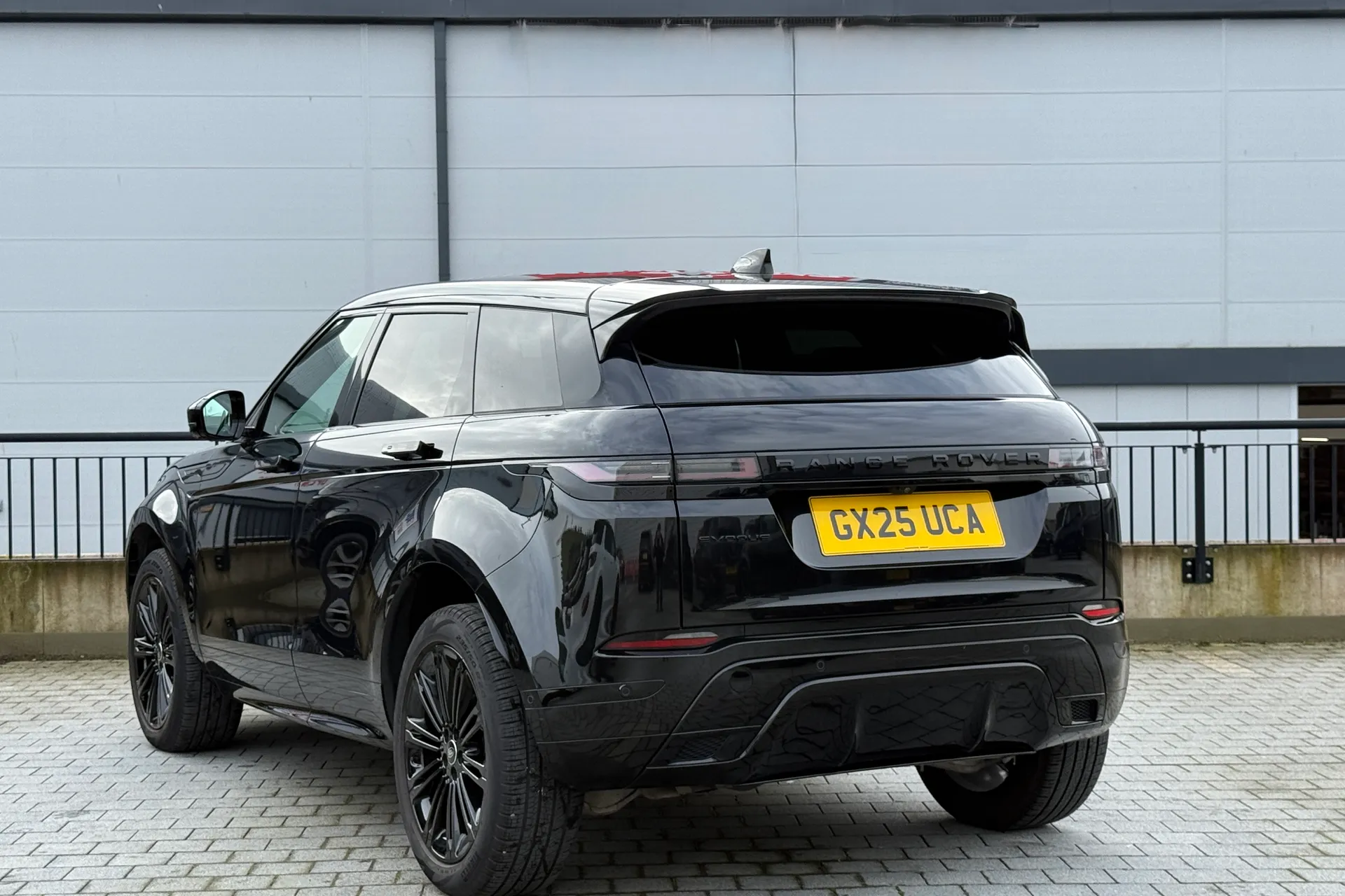 LAND ROVER RANGE ROVER EVOQUE thumbnail image number 14