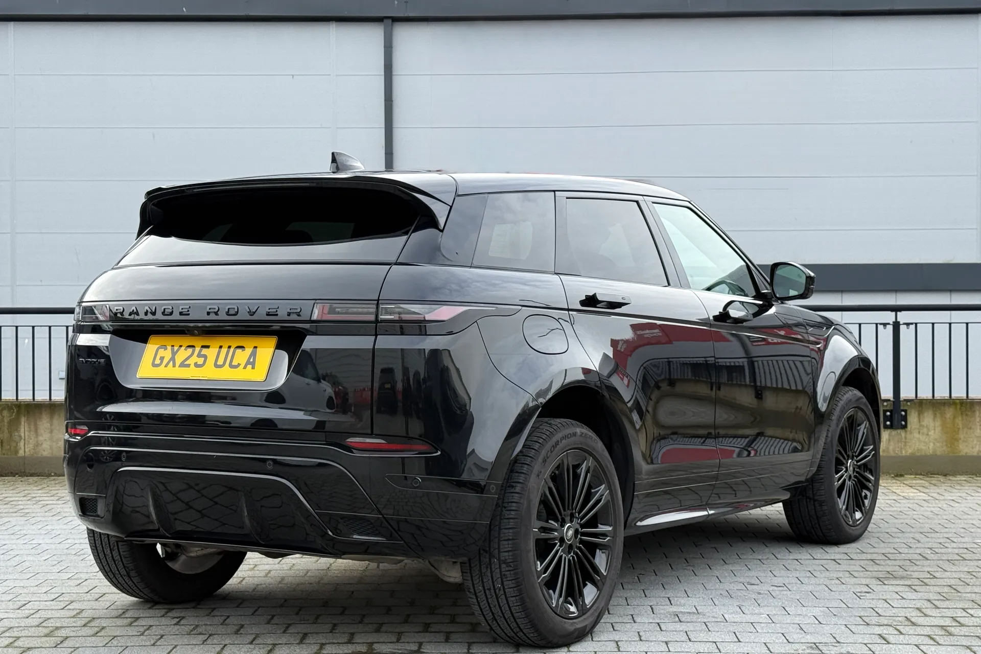 LAND ROVER RANGE ROVER EVOQUE thumbnail image number 10