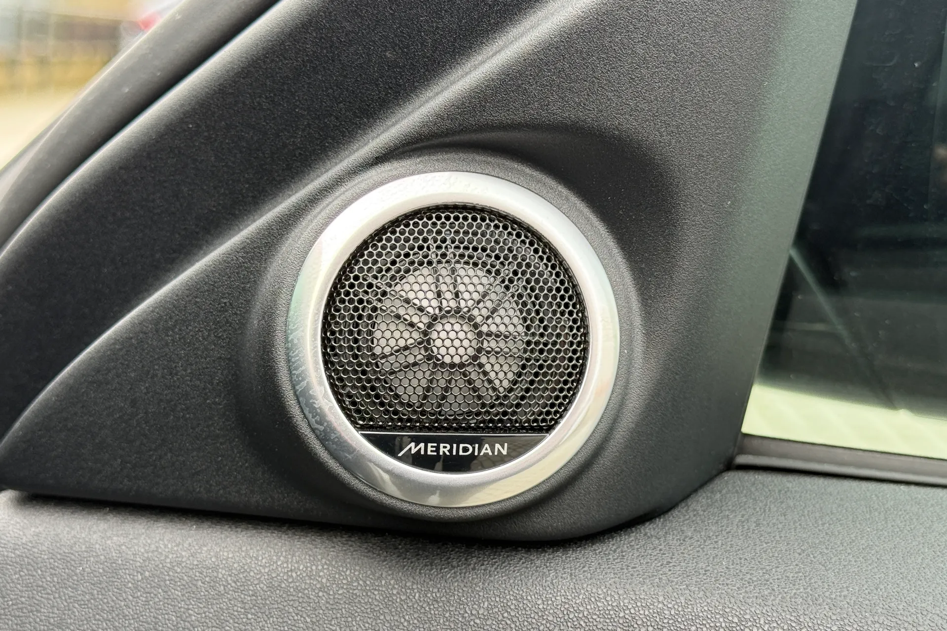 LAND ROVER RANGE ROVER EVOQUE thumbnail image number 20