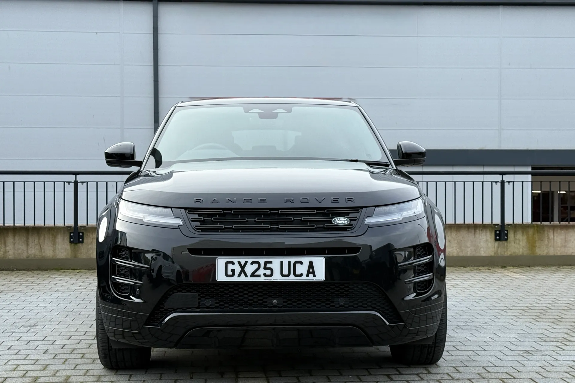 LAND ROVER RANGE ROVER EVOQUE thumbnail image number 9
