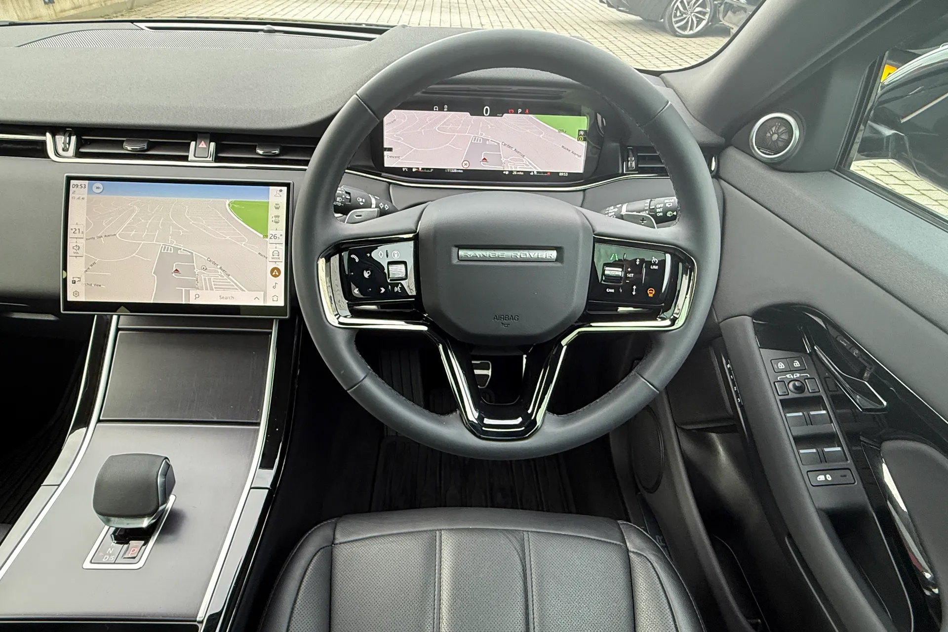 LAND ROVER RANGE ROVER EVOQUE thumbnail image number 24