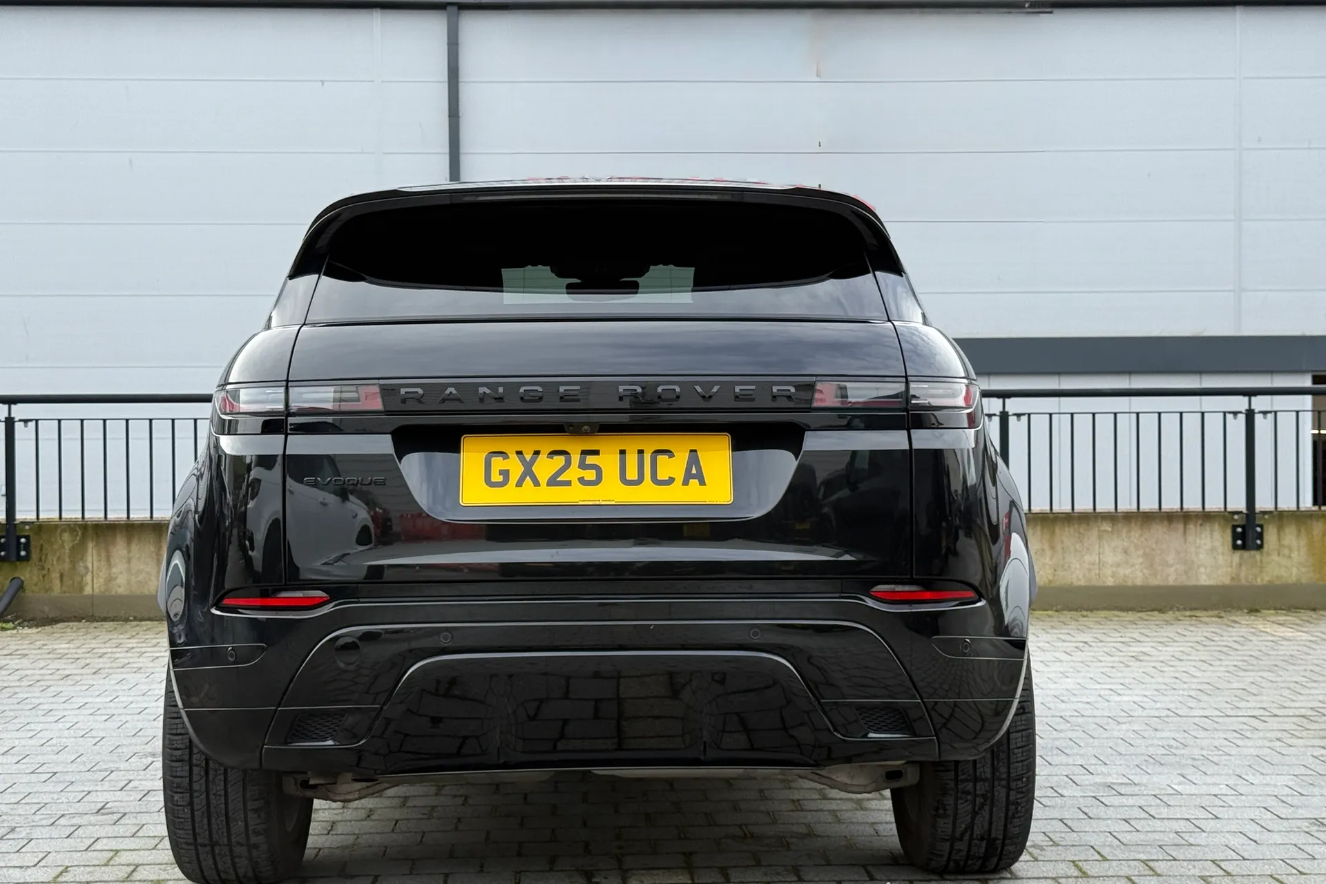 LAND ROVER RANGE ROVER EVOQUE thumbnail image number 13