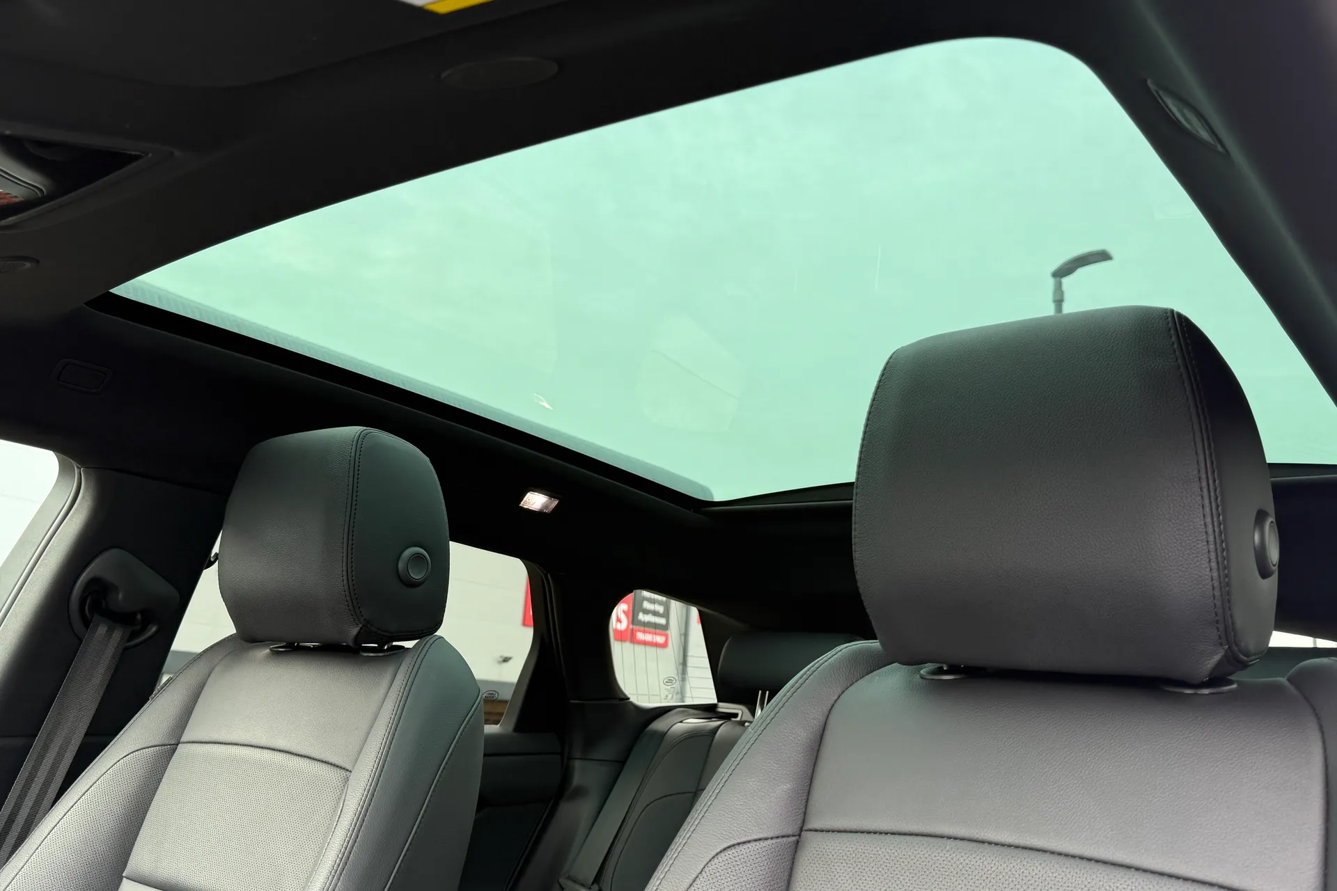 LAND ROVER RANGE ROVER EVOQUE thumbnail image number 46