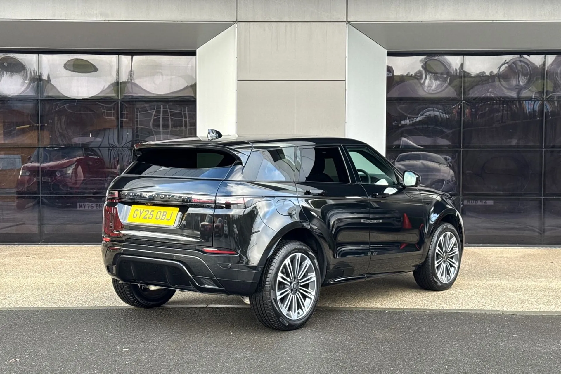 LAND ROVER RANGE ROVER EVOQUE thumbnail image number 11