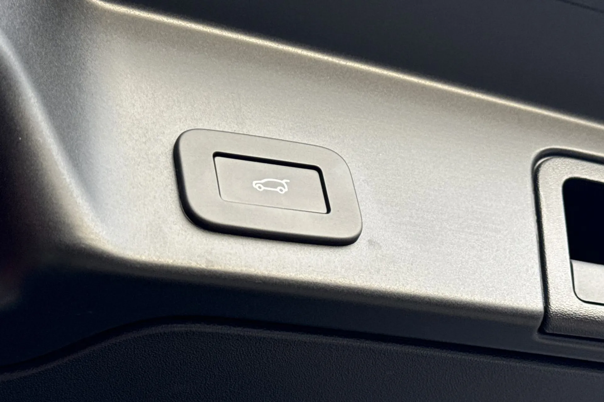 LAND ROVER RANGE ROVER EVOQUE thumbnail image number 46