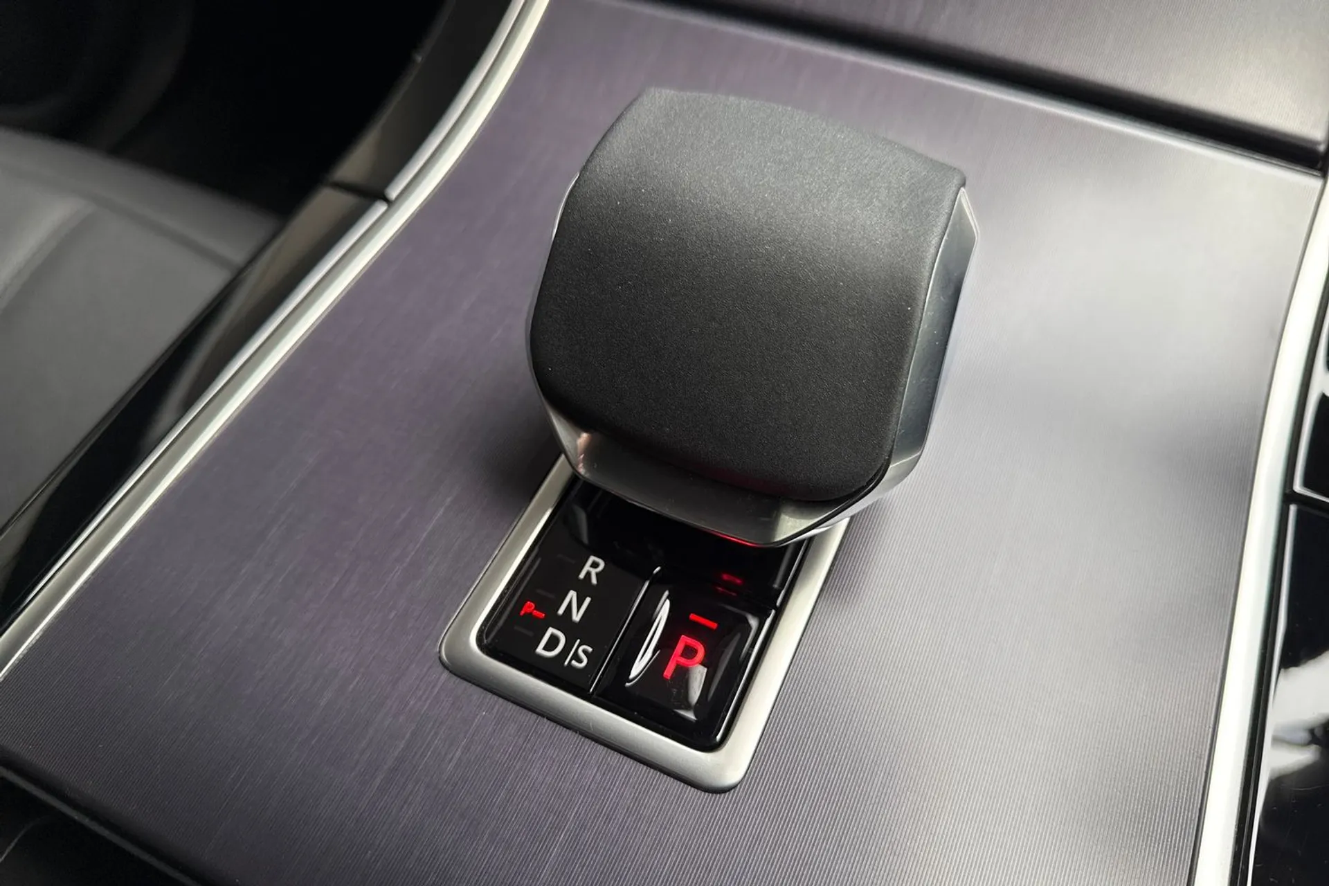 LAND ROVER RANGE ROVER EVOQUE thumbnail image number 56