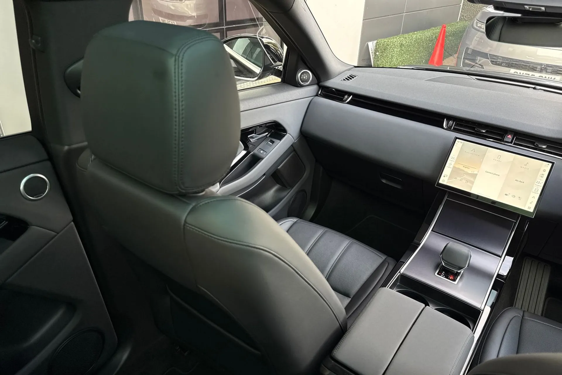 LAND ROVER RANGE ROVER EVOQUE thumbnail image number 48