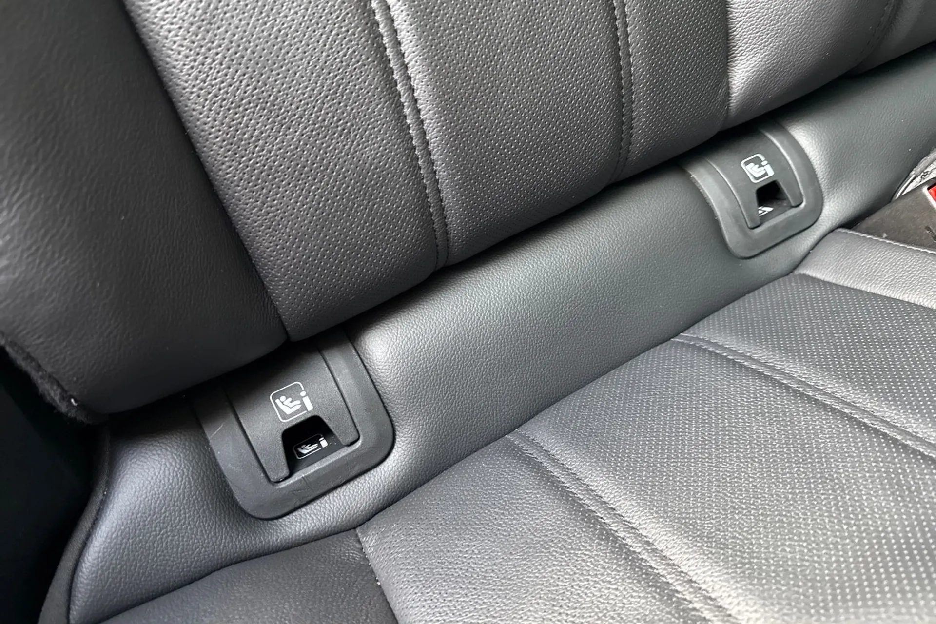 LAND ROVER RANGE ROVER EVOQUE thumbnail image number 39