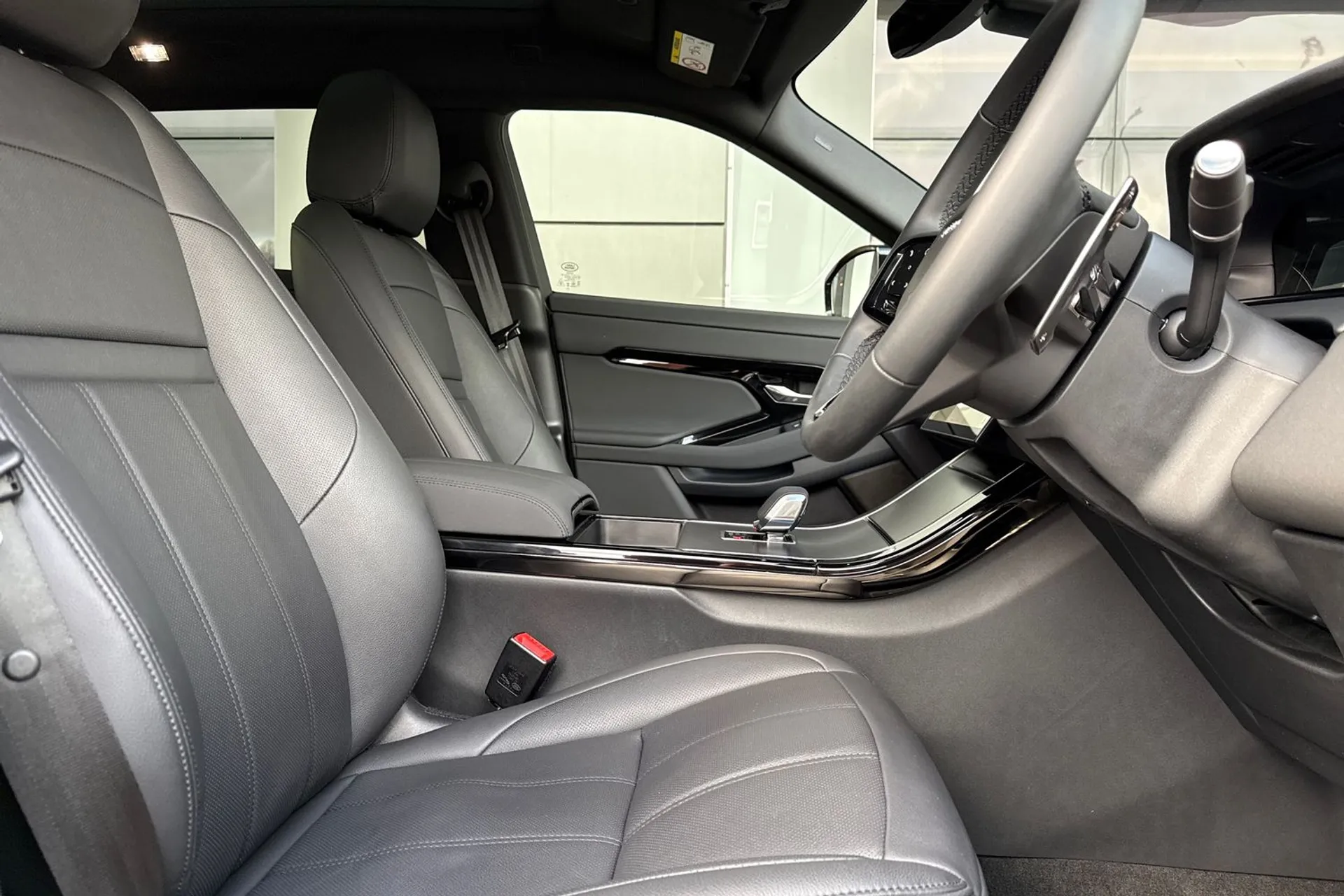 LAND ROVER RANGE ROVER EVOQUE thumbnail image number 15