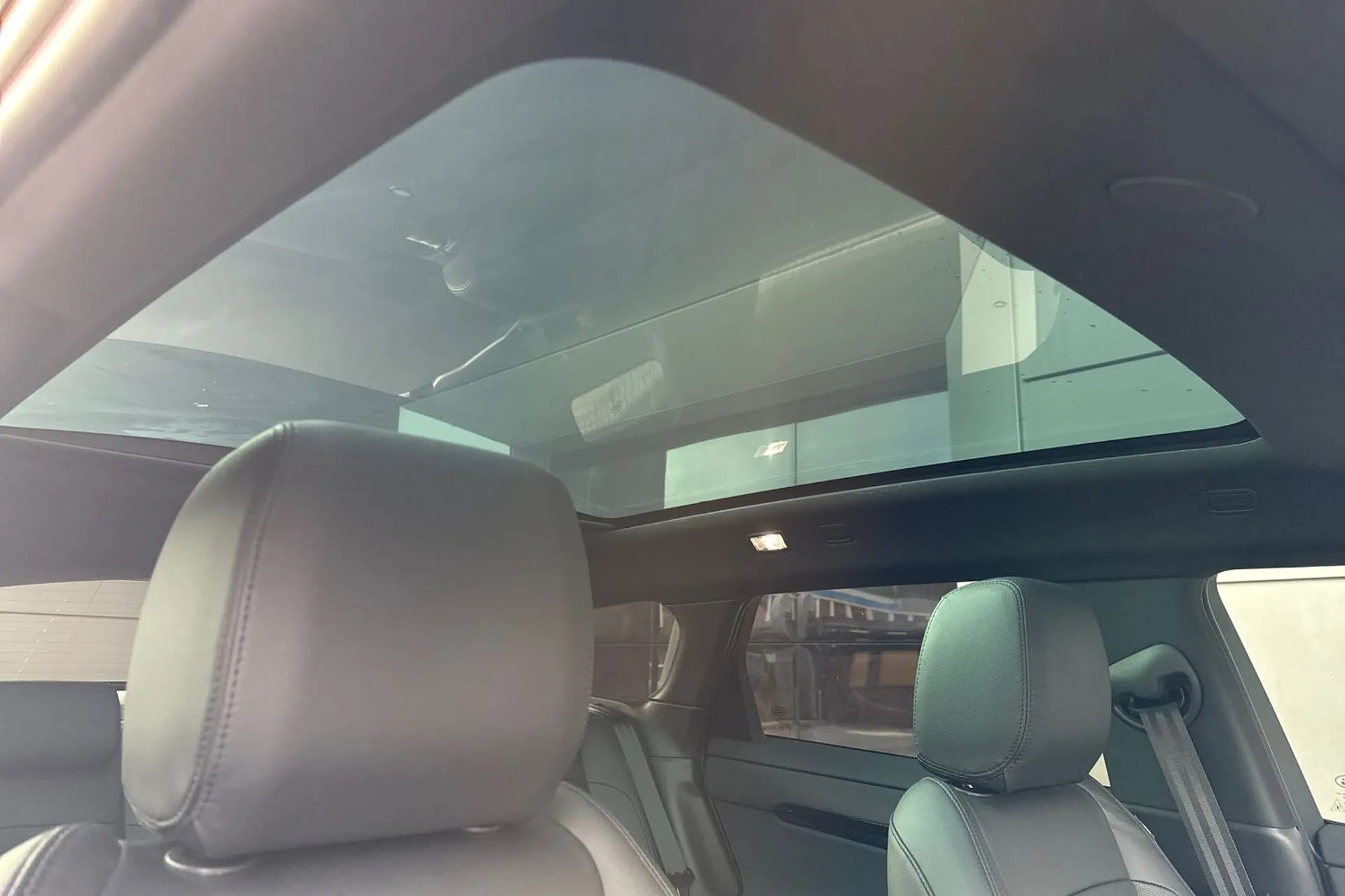 LAND ROVER RANGE ROVER EVOQUE thumbnail image number 9