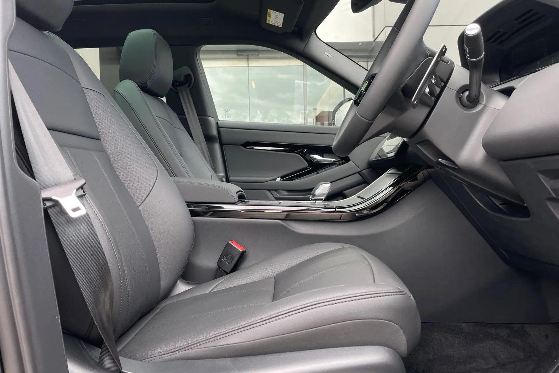 LAND ROVER RANGE ROVER EVOQUE thumbnail image number 28