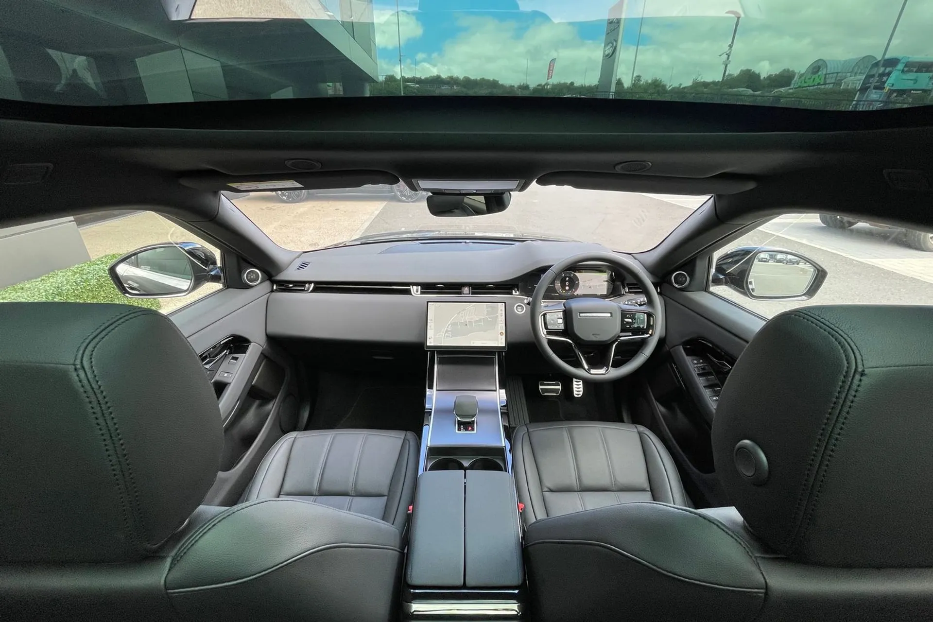 LAND ROVER RANGE ROVER EVOQUE thumbnail image number 11