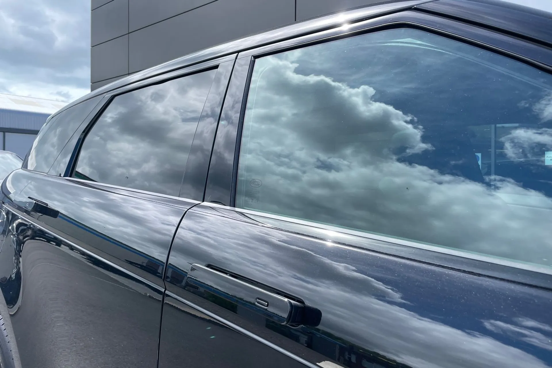 LAND ROVER RANGE ROVER EVOQUE thumbnail image number 31