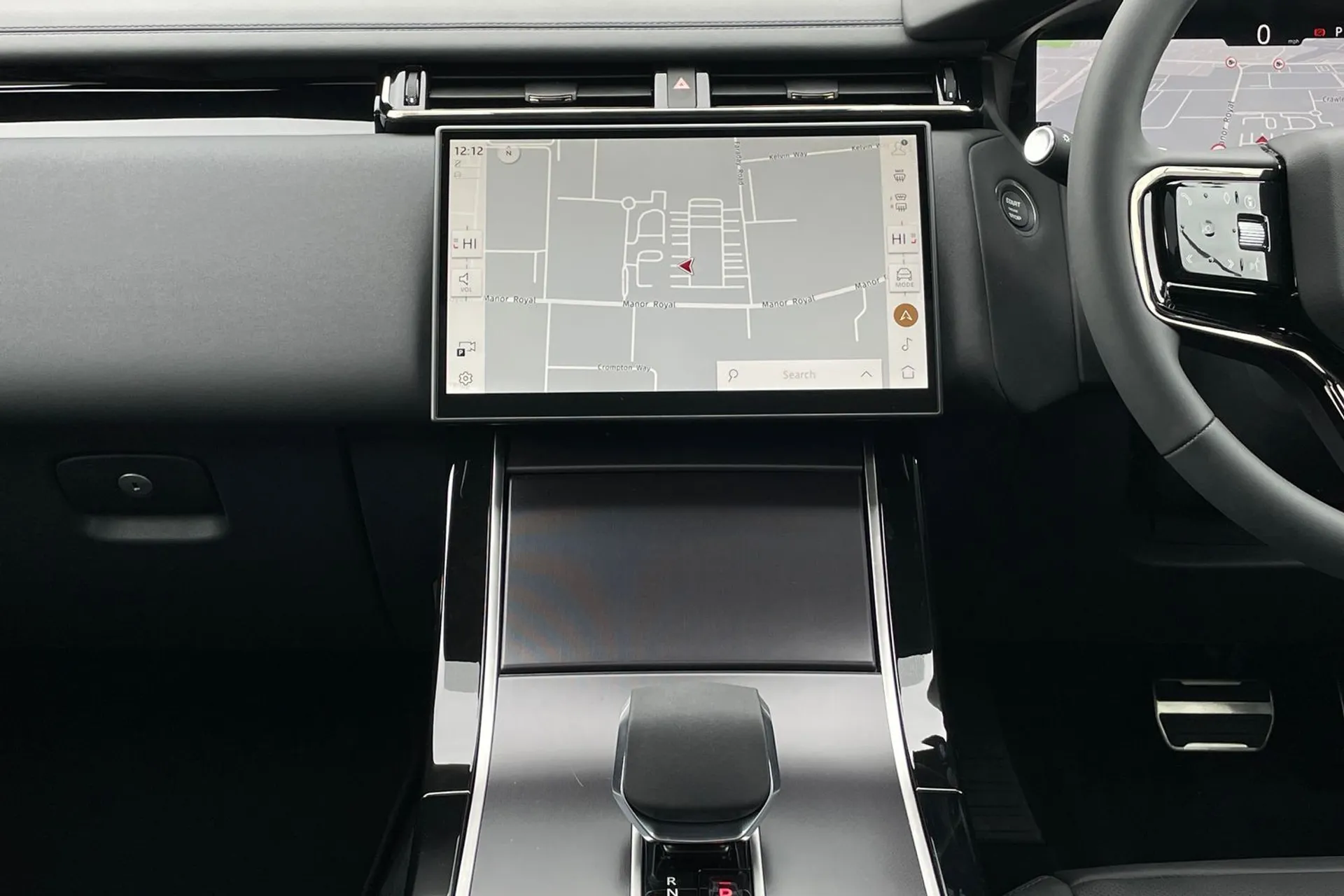 LAND ROVER RANGE ROVER VELAR thumbnail image number 19