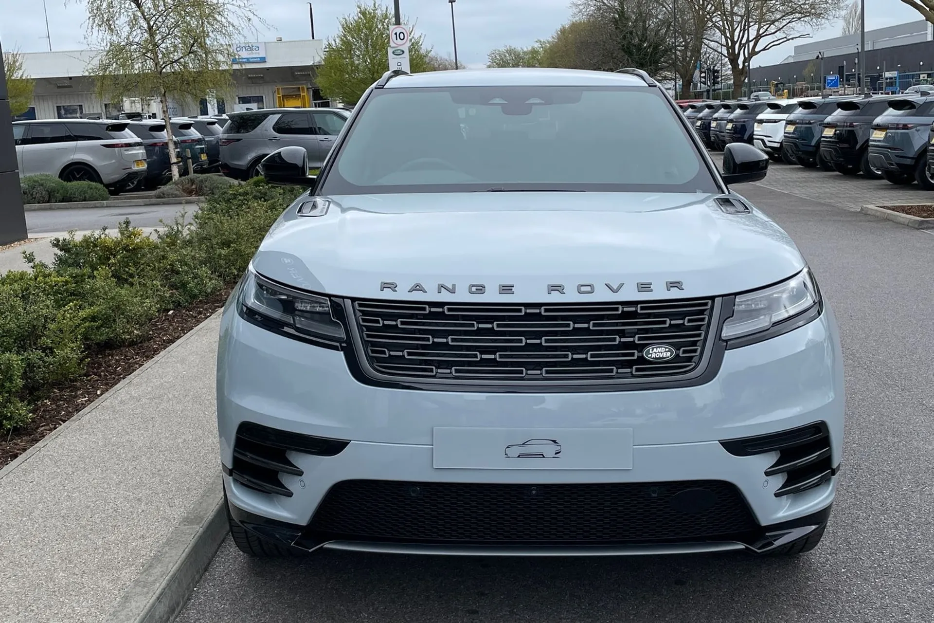 LAND ROVER RANGE ROVER VELAR thumbnail image number 14