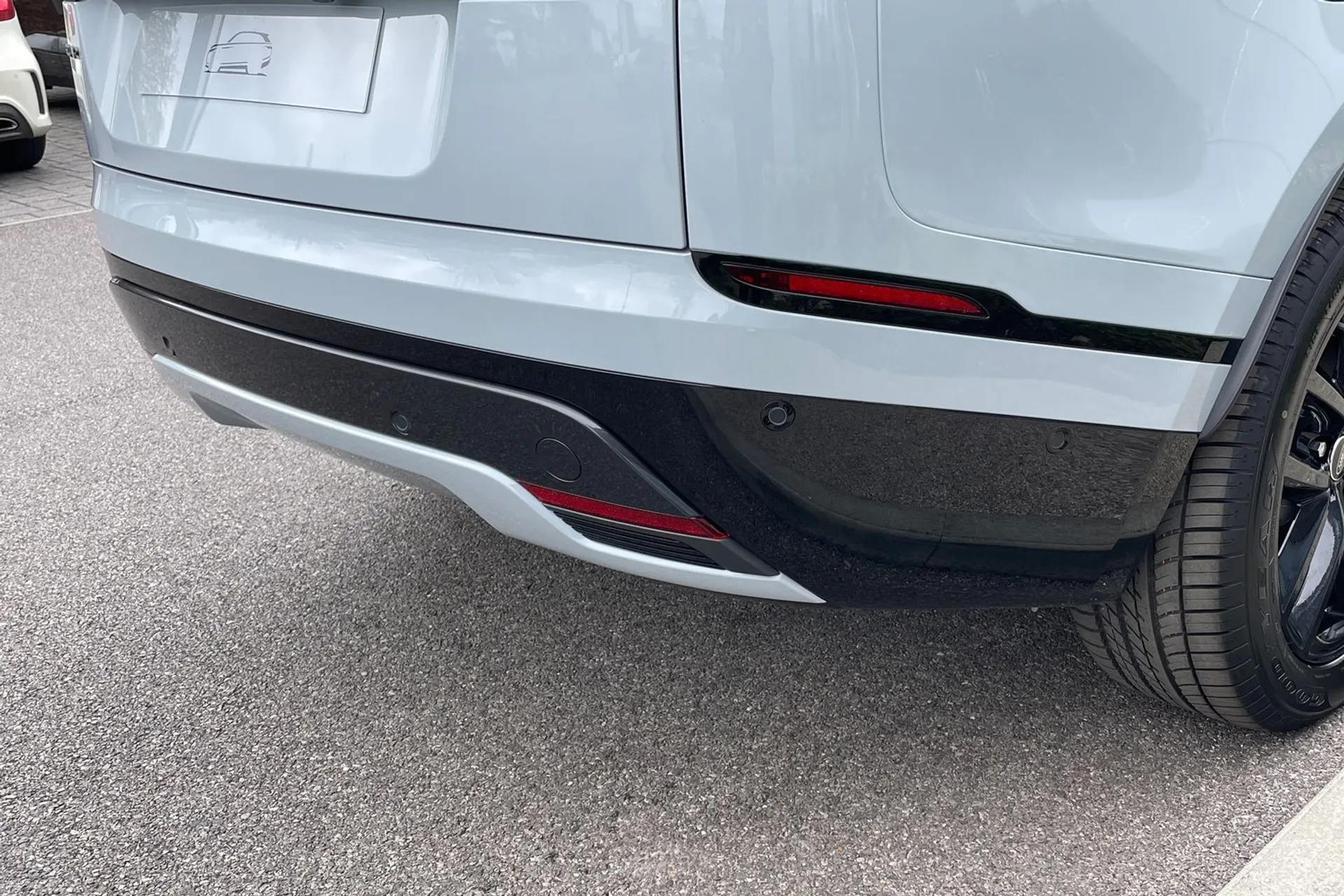 LAND ROVER RANGE ROVER VELAR thumbnail image number 26